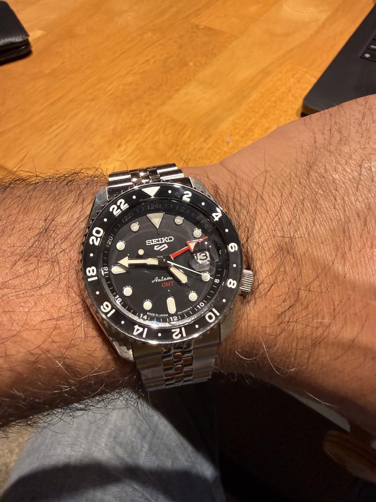 SEIKO SSK001 Automatic Watch for Men - 5 -Sports - Black Dial with Date Calendar and Luminous Hands & Markers and Black & Gray GMT Bezel, 100m Water-Resistant customer photo 2