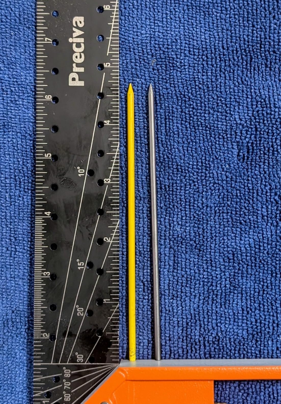 THORVALD New 3-in-1 Carpenter Pencils with Finger Grip for Construction, Incl. 7 Leads + Sharpener, Solid Mechanical Pencils with Fine Point, Best Marking Tools Construction/Carpenters/Scriber customer photo 2