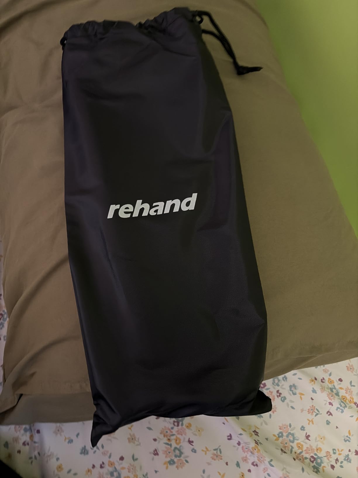 REHAND Walking Cane - Foldable, Adjustable, Collapsible Walking Canes for Men & Women, Heavy Duty All Terrain Tip, with Travel Bag | Walking Sticks for Seniors & Adults customer photo 1