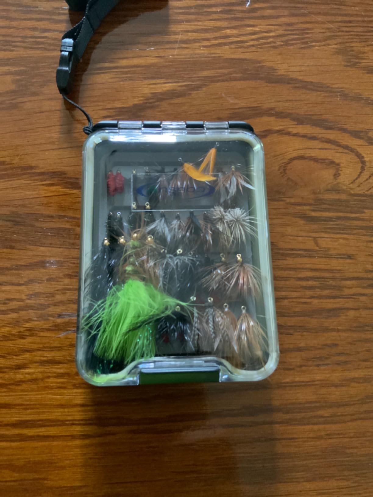 Hand-Tied Fly Fishing Flies Kit, Dry Wet Flies Nymphs Streamers Assortment for Trout & Bass with Waterproof Fly Box customer photo 1