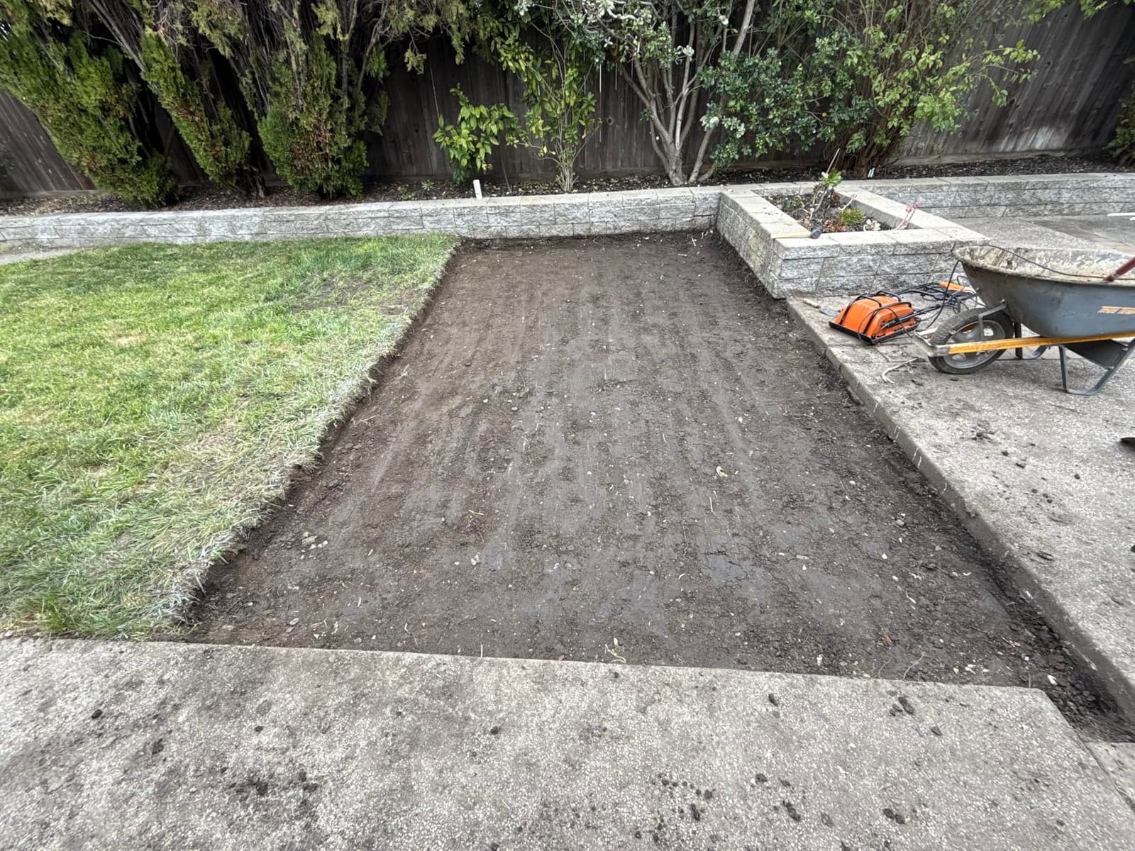 Evolution Hulk Electric Plate Compactor - Ideal For Levelling Pavement, Artificial Turf Ground Preparation, Patio, Blockwork, Sand, Soil & More customer photo 2