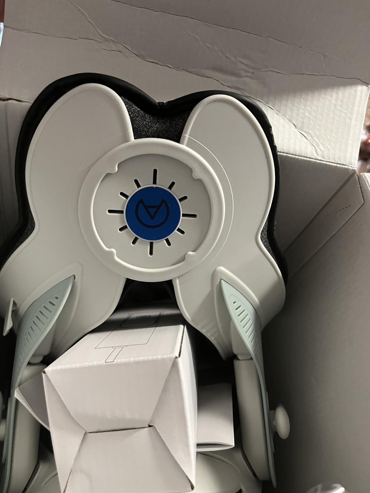 Neck Traction Device by Air Collar - Neck Stretcher - Cervical Traction Device - Neck & Shoulder Pain Relief - Stretcher Collar for Improved Spine Alignment (2nd Gen Electric Pump) customer photo 2