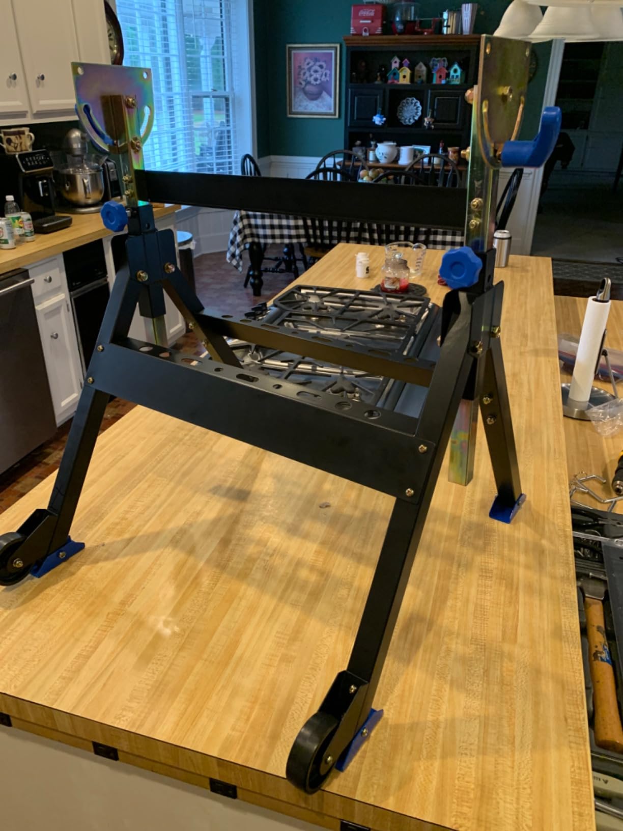 Olympia Tools Adjustable Welding Table with Wheels Portable Steel Stand Workbench 30 in. x 20 in. customer photo 1