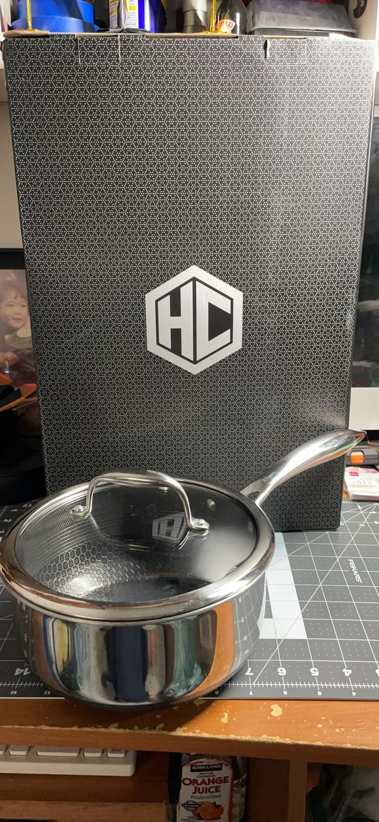 HexClad 3QT Hybrid Nonstick Saucier with Lid, Induction Ready | Stay-Cool Handles, Dishwasher and Oven Safe up to 900°F, Compatible with All Cooktops customer photo 1