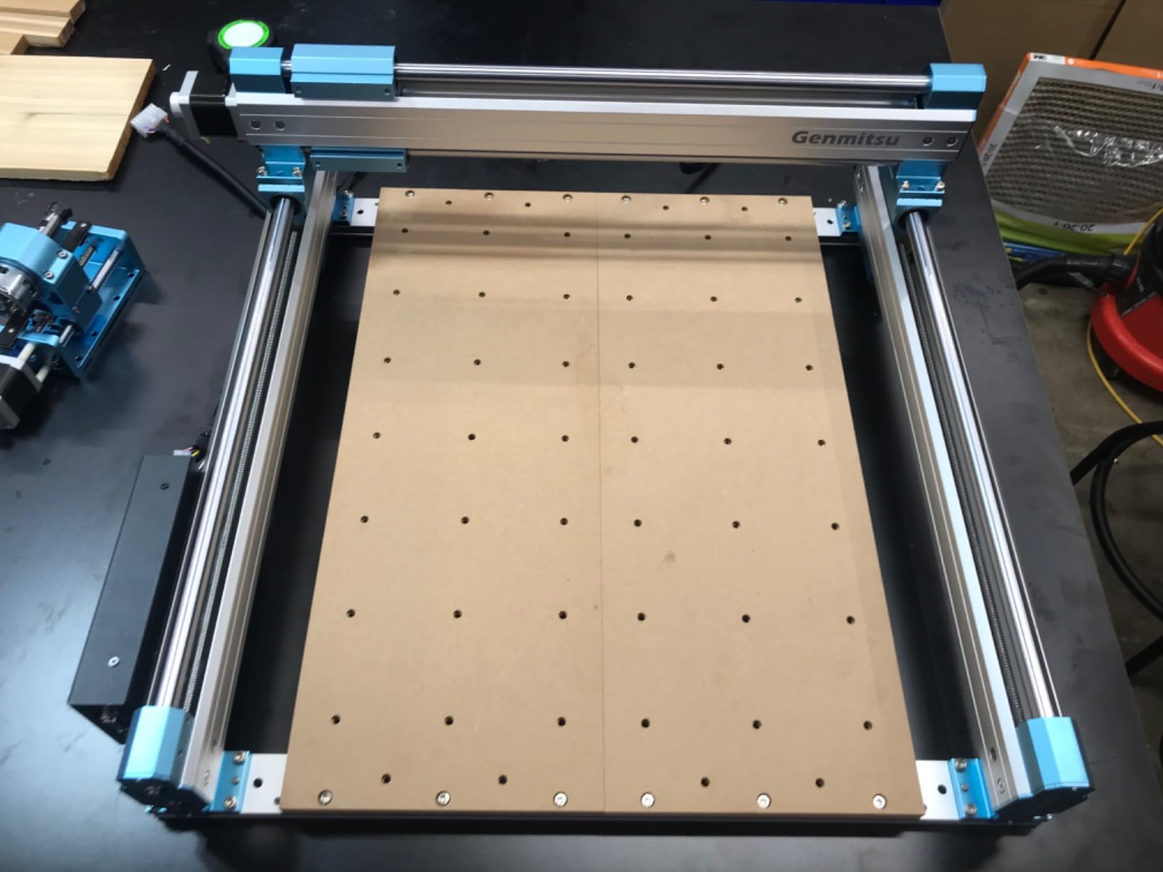 Genmitsu 4040-PRO CNC Router Machine for Metal Acrylic Cutting Milling | Upgraded Version, GRBL Control, Lead Screw Driven, 3-Axis Engraving, 17.1'' x 15.7'' x 3.1'' Working Area customer photo 1