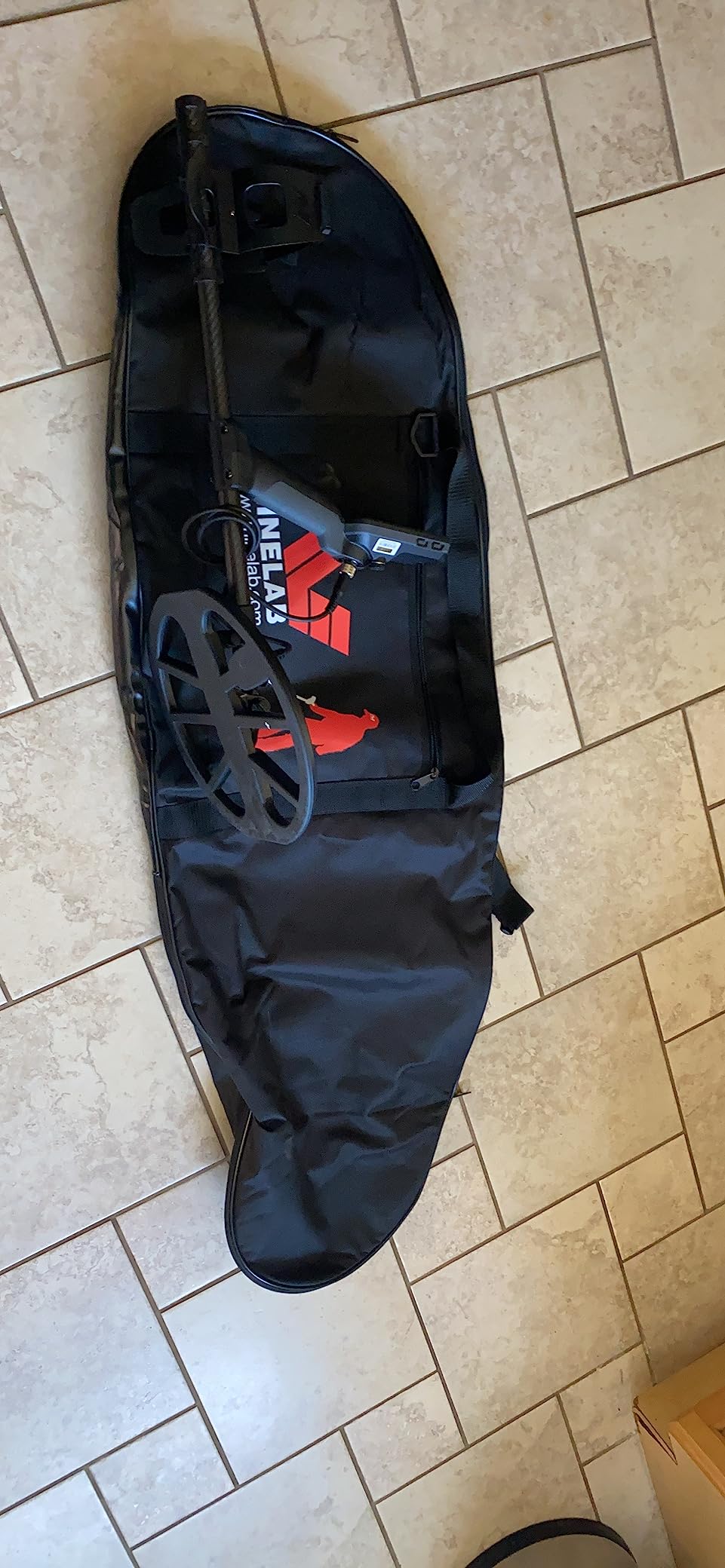 MINELAB Equinox 900 Multi-Frequency Collapsible Metal Detector for Adults with EQX 11