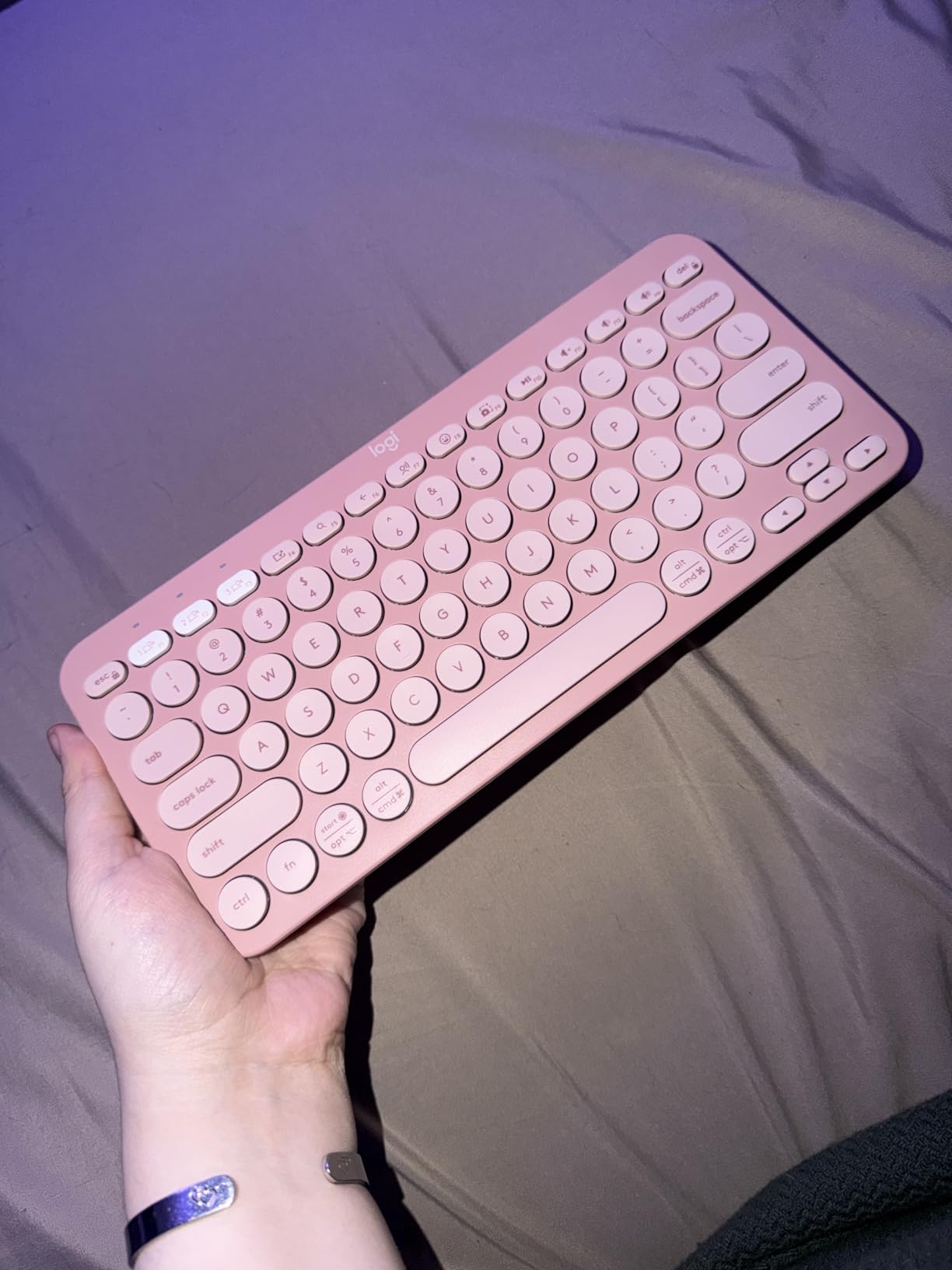 Logitech Pebble Keys 2 K380s Wireless Bluetooth Keyboard - Tonal Graphite | Slim portable compact Bluetooth keyboard, customizable keys, switch between 3 paired devices with Easy-Switch buttons. customer photo 1