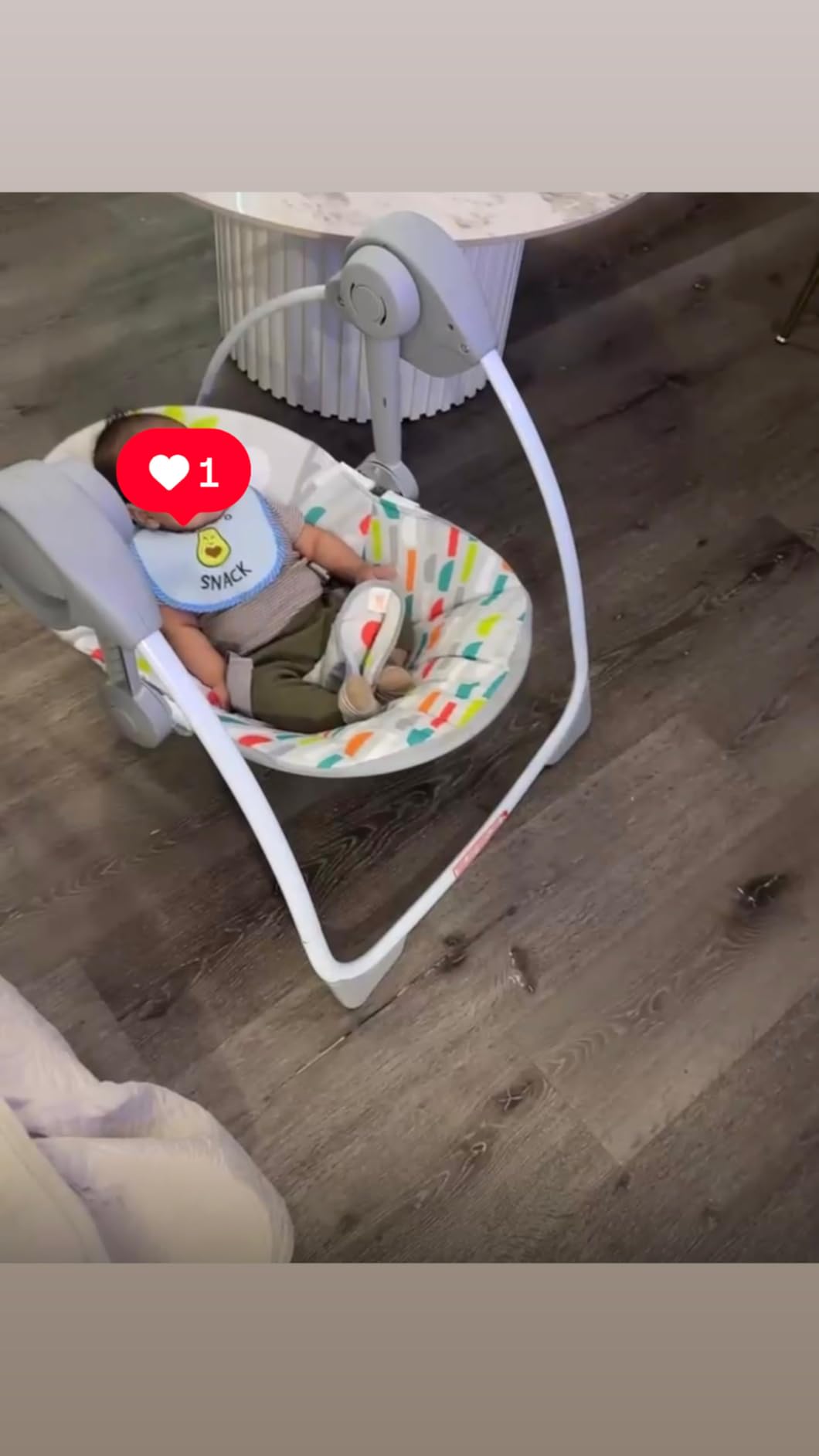 Bright Starts Portable Electric Baby Swing, Newborn to 9 Months | Lightweight & Foldable Swing with 6 Speeds, 10 Soothing Melodies, 2 Hanging Toys, 2-Position Recline, Max Weight 20 lbs customer photo 2