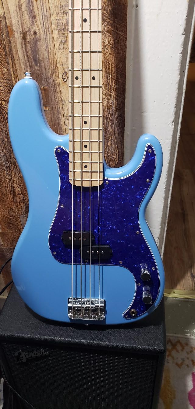 Squier Sonic Precision Bass, California Blue, Maple Fingerboard customer photo 2