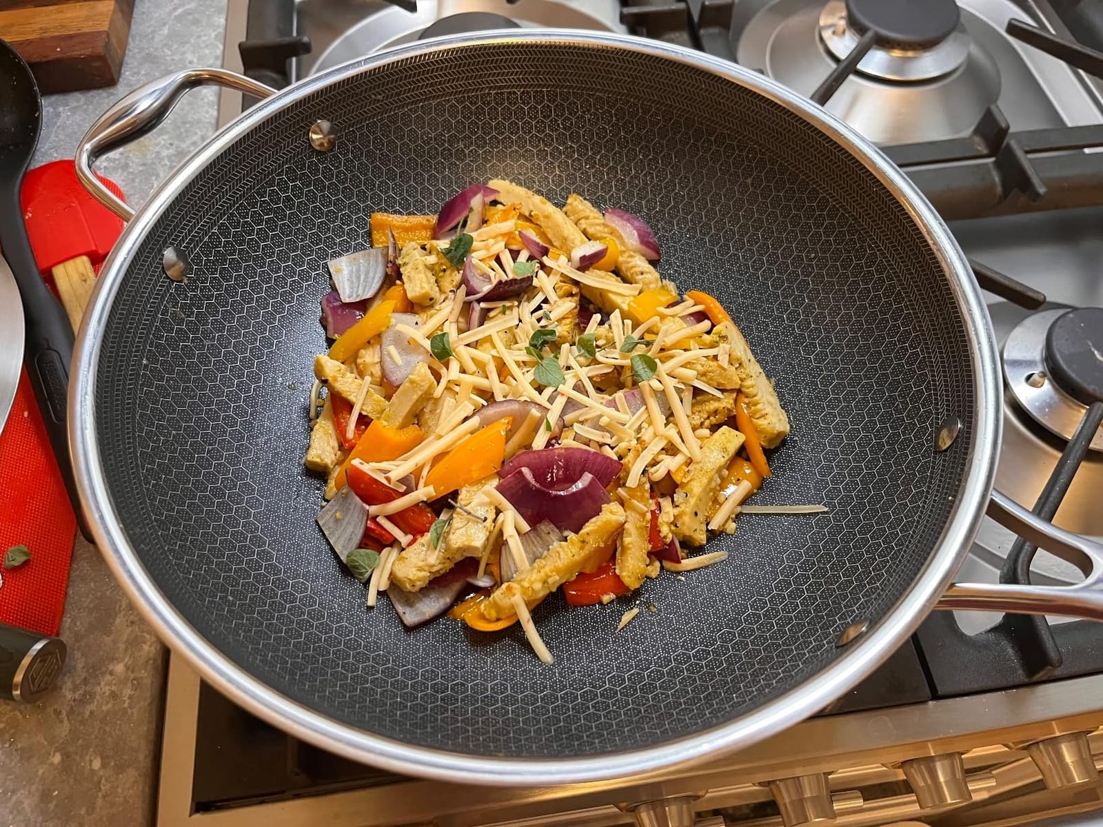 HexClad 5QT Hybrid Nonstick Saucier with Lid, Induction Ready | Stay-Cool Handles, Dishwasher and Oven Safe up to 900°F, Compatible with All Cooktops customer photo 2