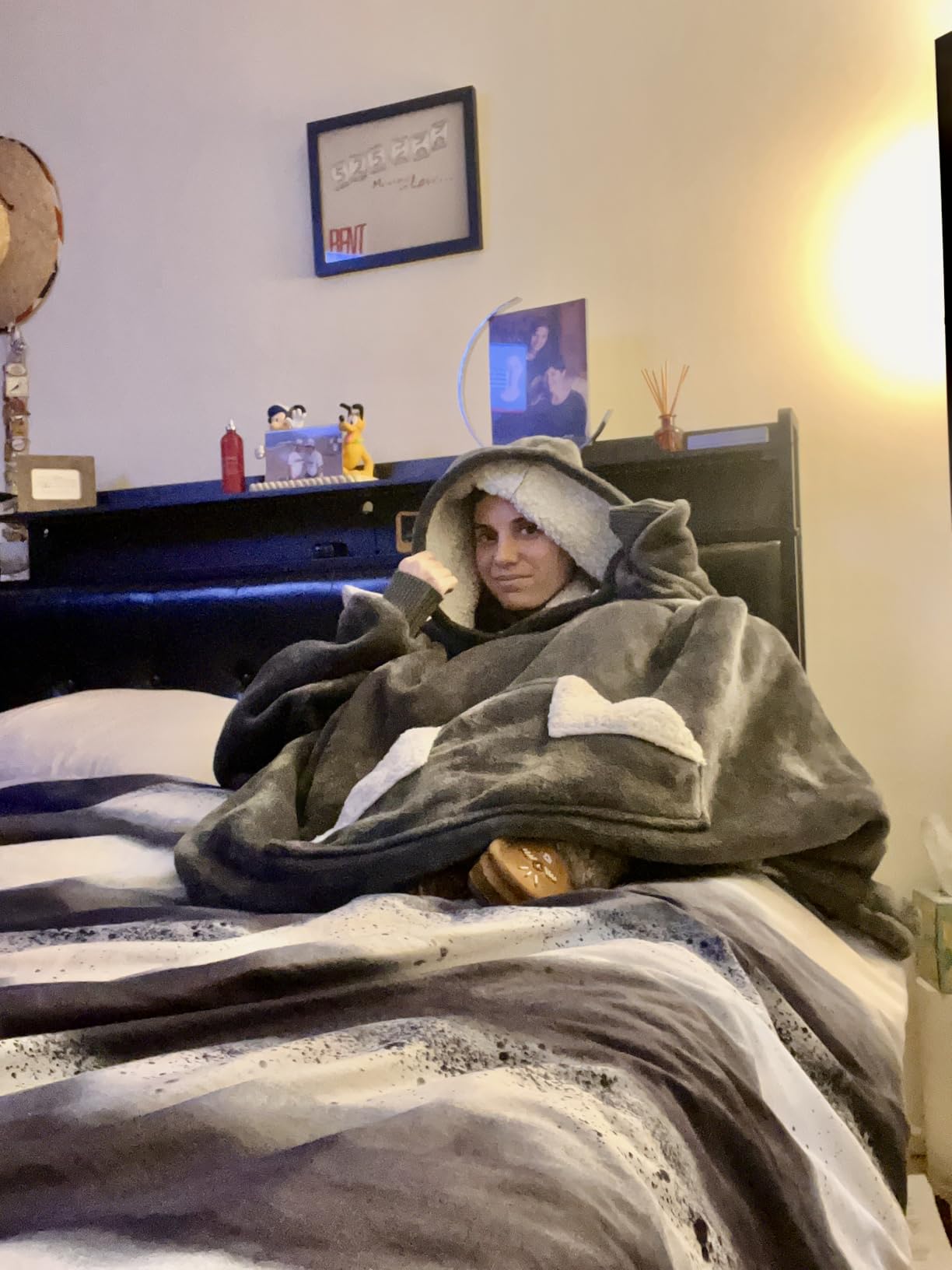 Touchat Wearable Blanket Hoodie, Oversized Sherpa Fleece Sweatshirt Blanket with Giant Hood Pocket and Sleeves for Adult, Warm & Cozy Grey Blanket Gifts for Women customer photo 1
