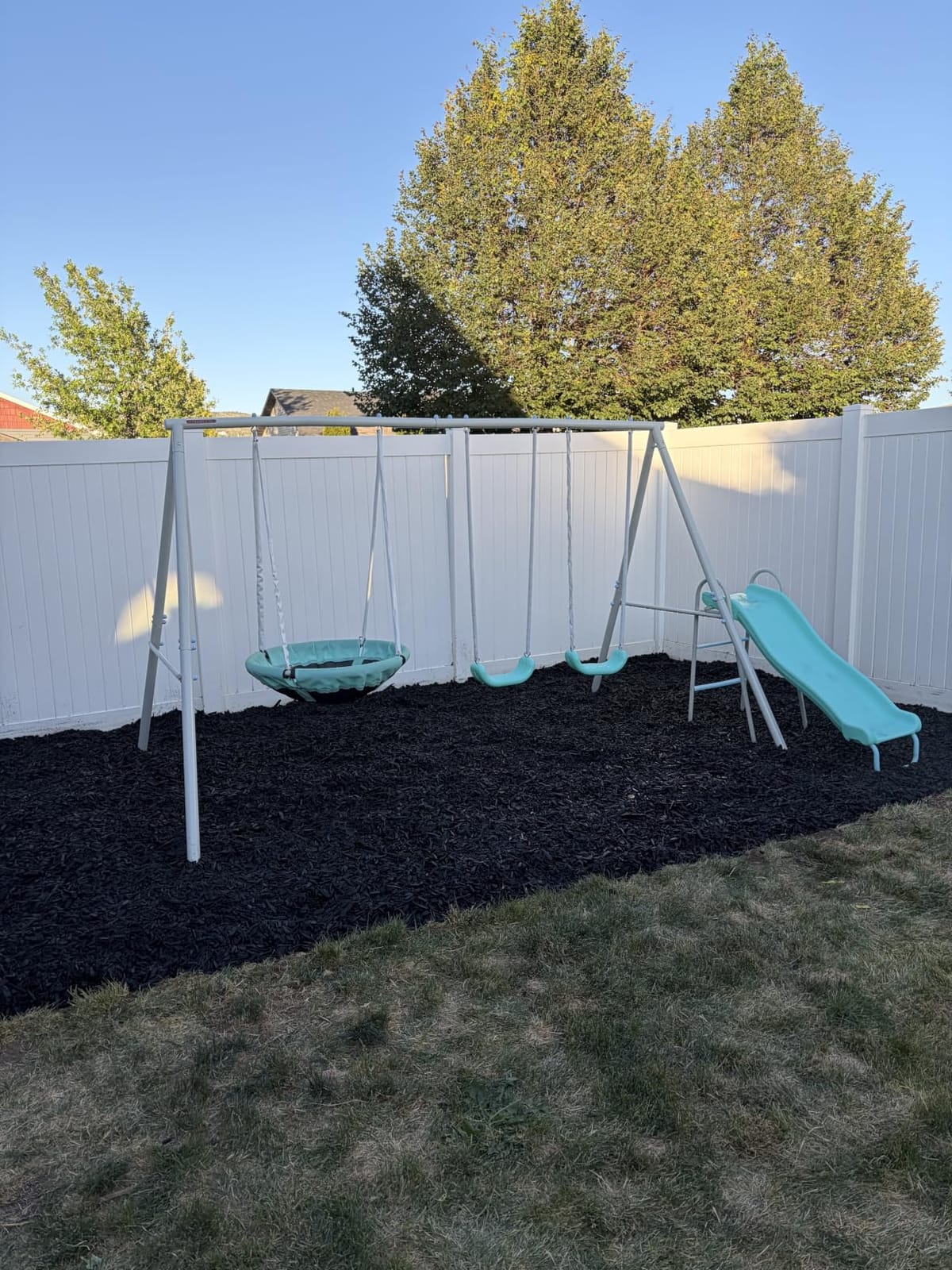 Sportspower Super Saucer Metal Swing Set: 2 Swings customer photo 2