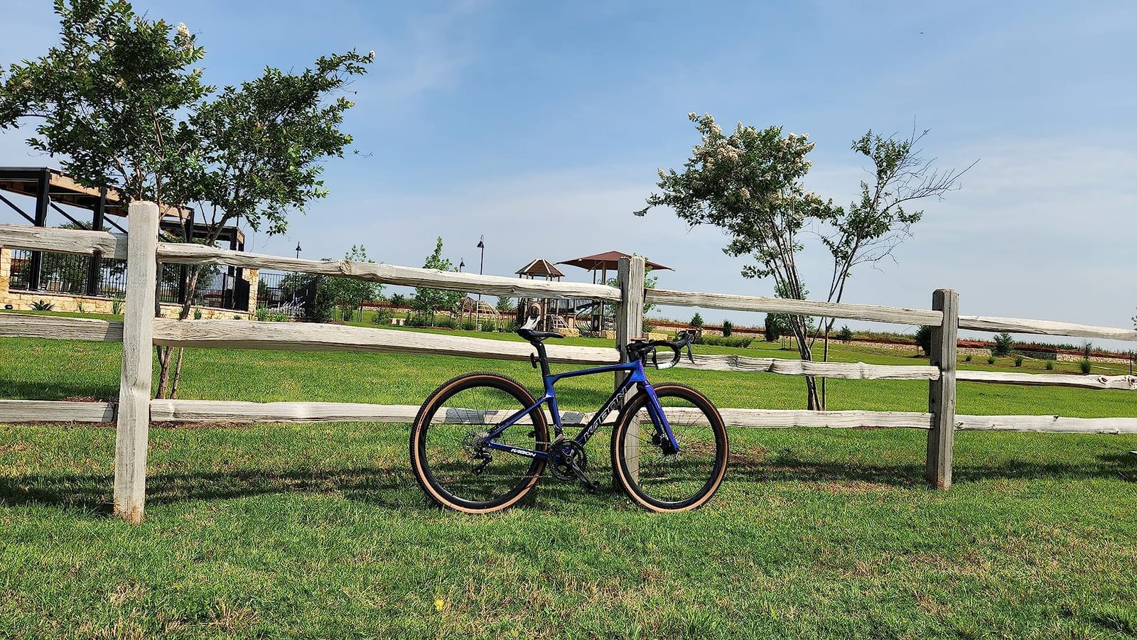 KABON Carbon Gravel Road Bike, T800 Carbon Fiber Frame 700C Road Bike with 18 Speeds Drivetrain, Integrated Carbon Handlebar, Disc Brakes Racing Bicycle for Adult Unisex customer photo 2