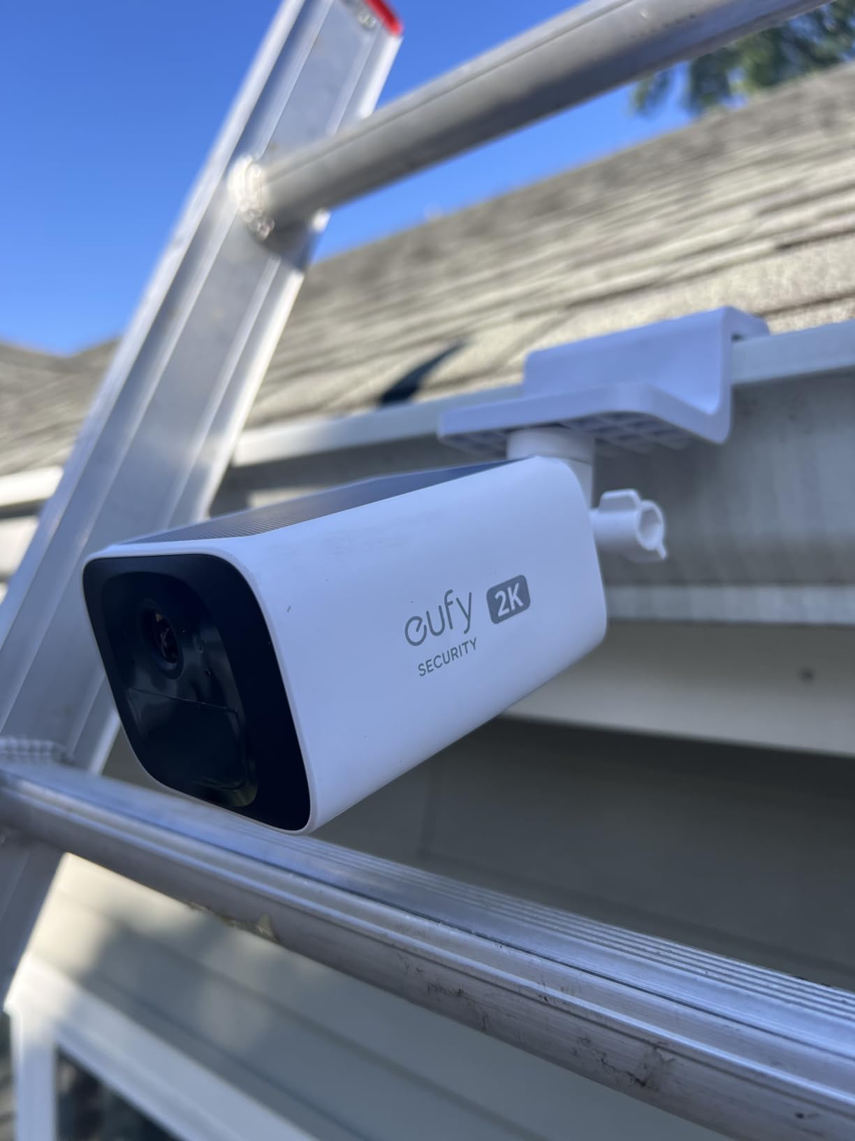 eufy Security SoloCam S220, Solar Security Camera, Wireless Camera Outdoor | 2K Resolution, Continuous Power, Built-in 8GB, No Subscription, HomeBase 3 Compatible customer photo 1