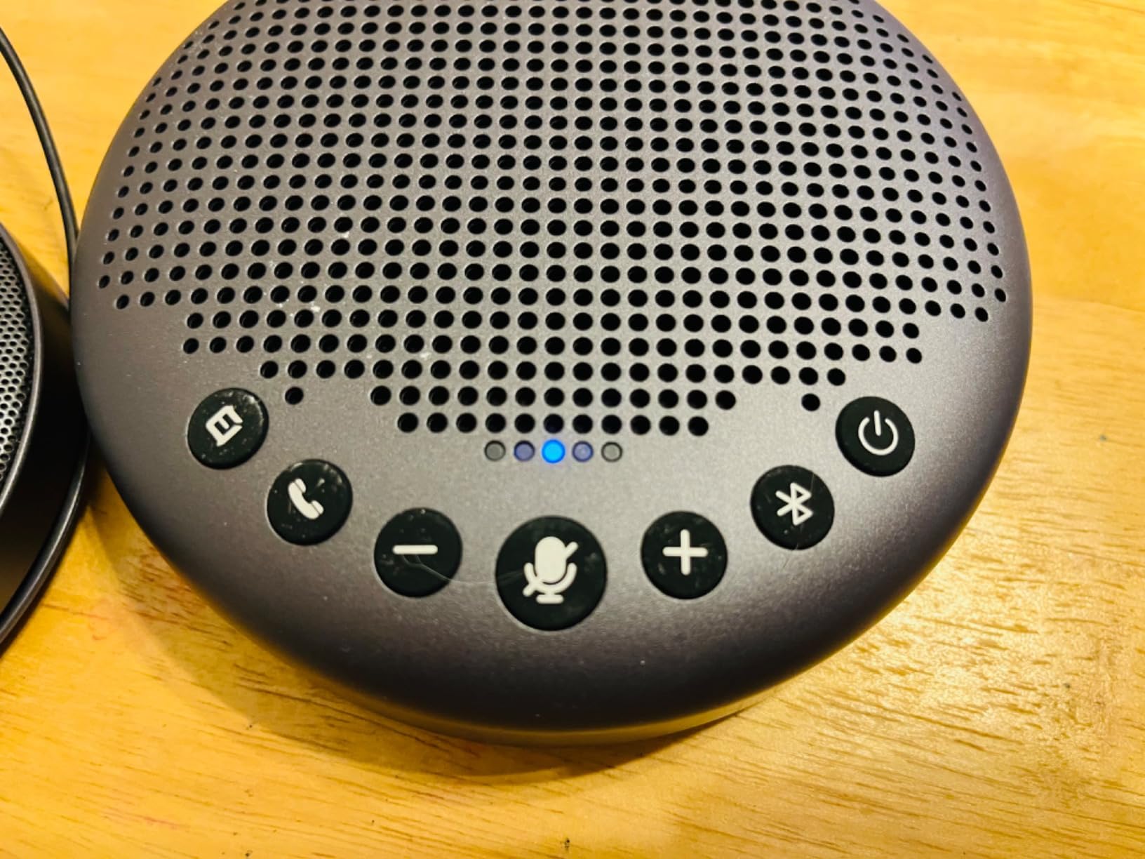 EMEET Luna Plus Kit Conference Speaker and Microphone with 8+1 Mics | 360° Pickup, Noise Reduction, Bluetooth/USB/Dongle Speakerphone for 14 Users w/Daisy Chain for 25, Works w/ Leading Platforms customer photo 1