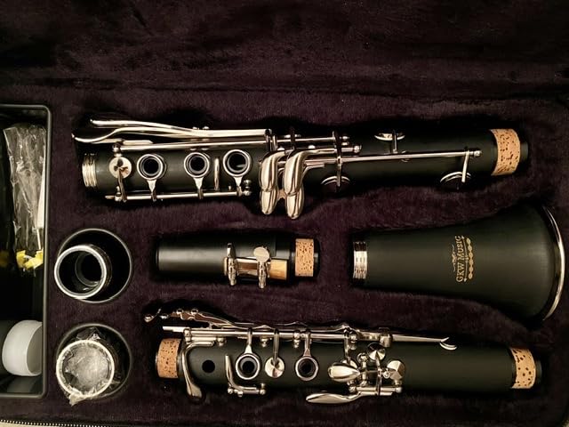 GKW Professional Ebonite Bb Clarinet Set for Beginners & Intermediate Players, Silver-Plated Keys, Warm Clear Tone, Includes Hard Case, Musical Instrument for School Band customer photo 2
