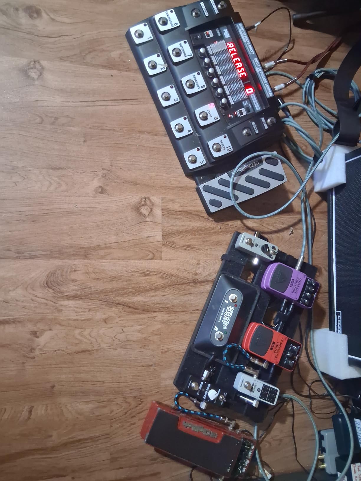 STRICH Guitar Pedal Board Aluminum Alloy 2.65lb Lightweight Effect Pedalboard 22'' x 12.5'' with Carry Bag, STANDARD 22 (Angled) customer photo 2