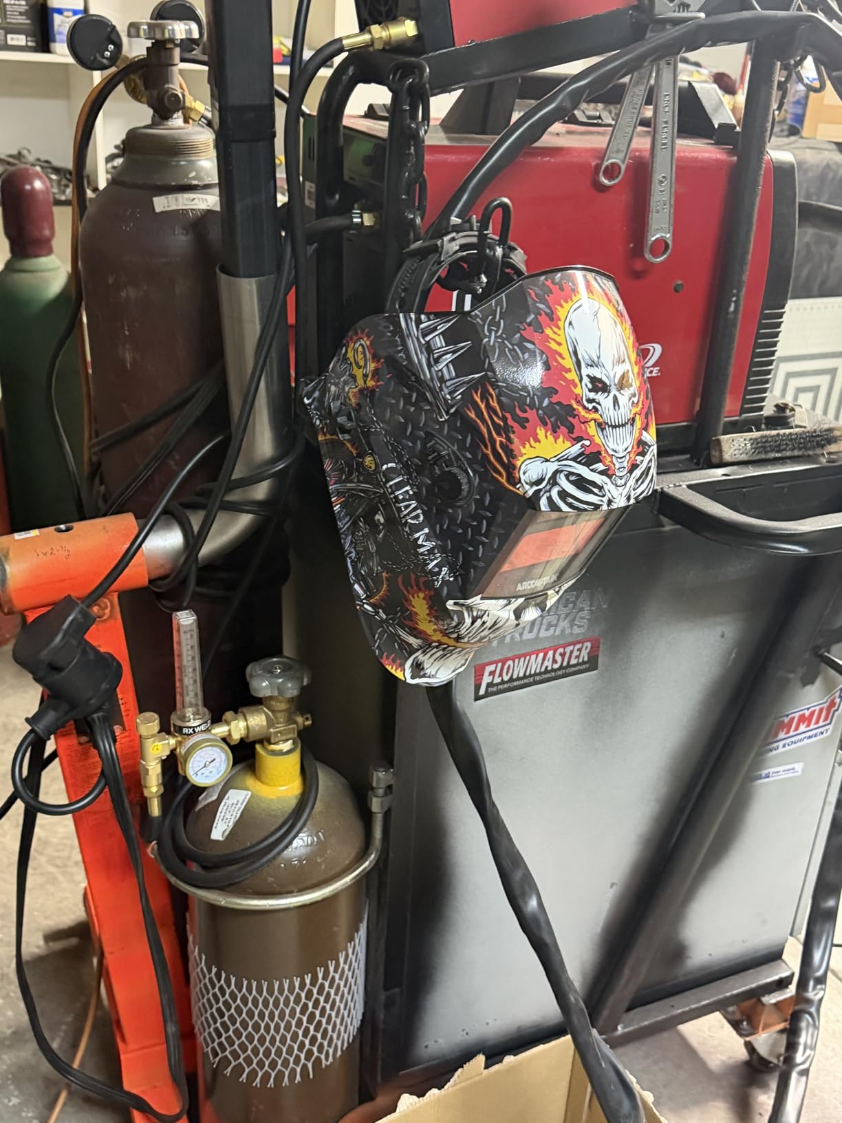 ARCCAPTAIN Welding Helmet Auto Darkening, 1/25000s Response, Shade 4/9-13 | 1/1/1/1 True Color Welding Hood with 4 Arc Sensors, Solar Powered, 3.86