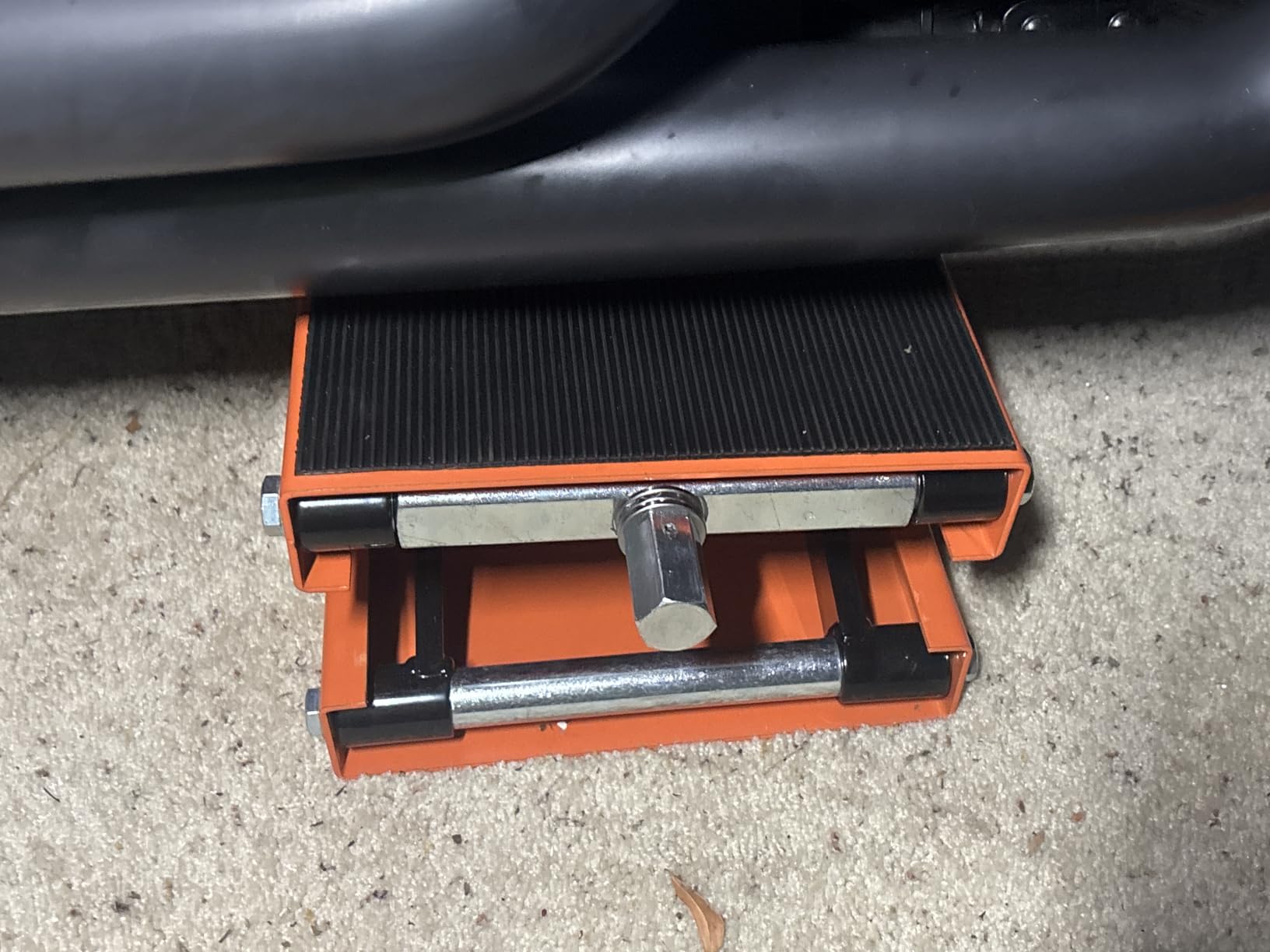 VEVOR Motorcycle Lift, 1100 LBS Motorcycle Scissor Lift Jack with Wide Deck & Safety Pin, 3.7