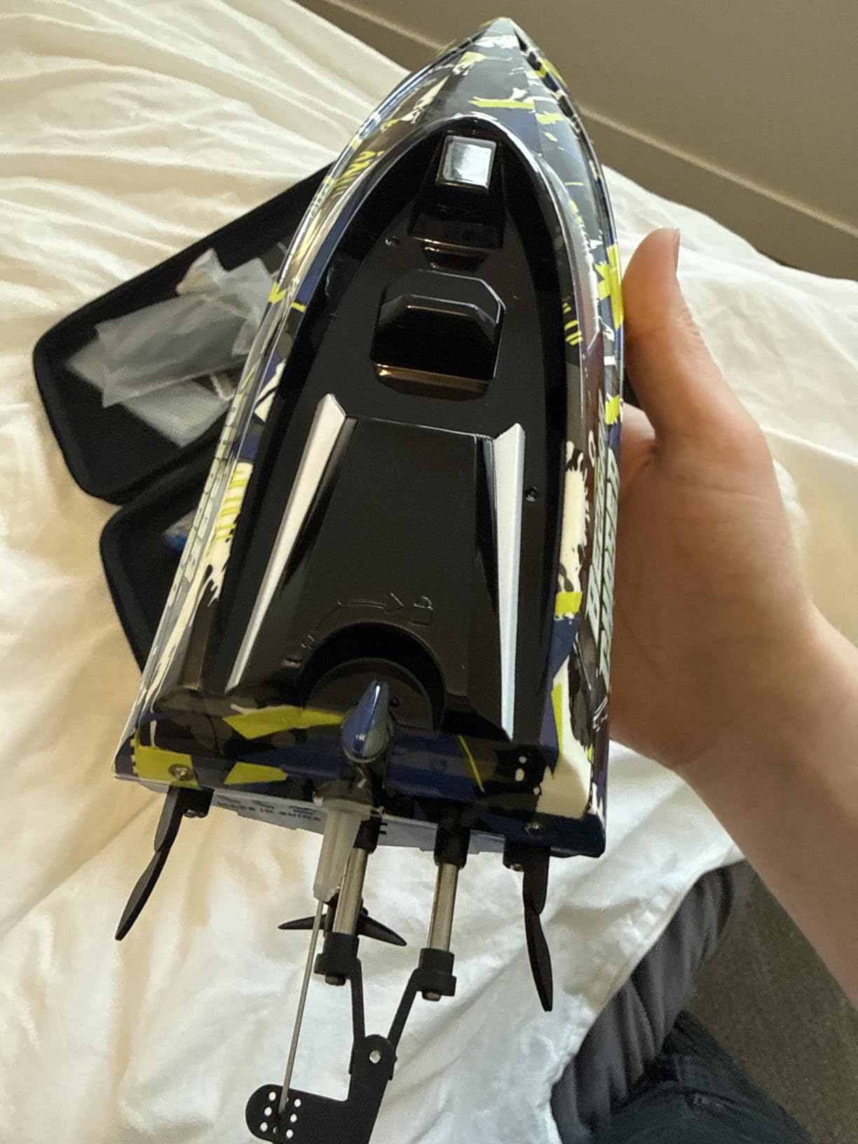 BEZGAR TX123 Remote Control Boats - Fast Speed RC Boat 32+ KPH with Suitcase for Lakes & Pools & Salt Water customer photo 1
