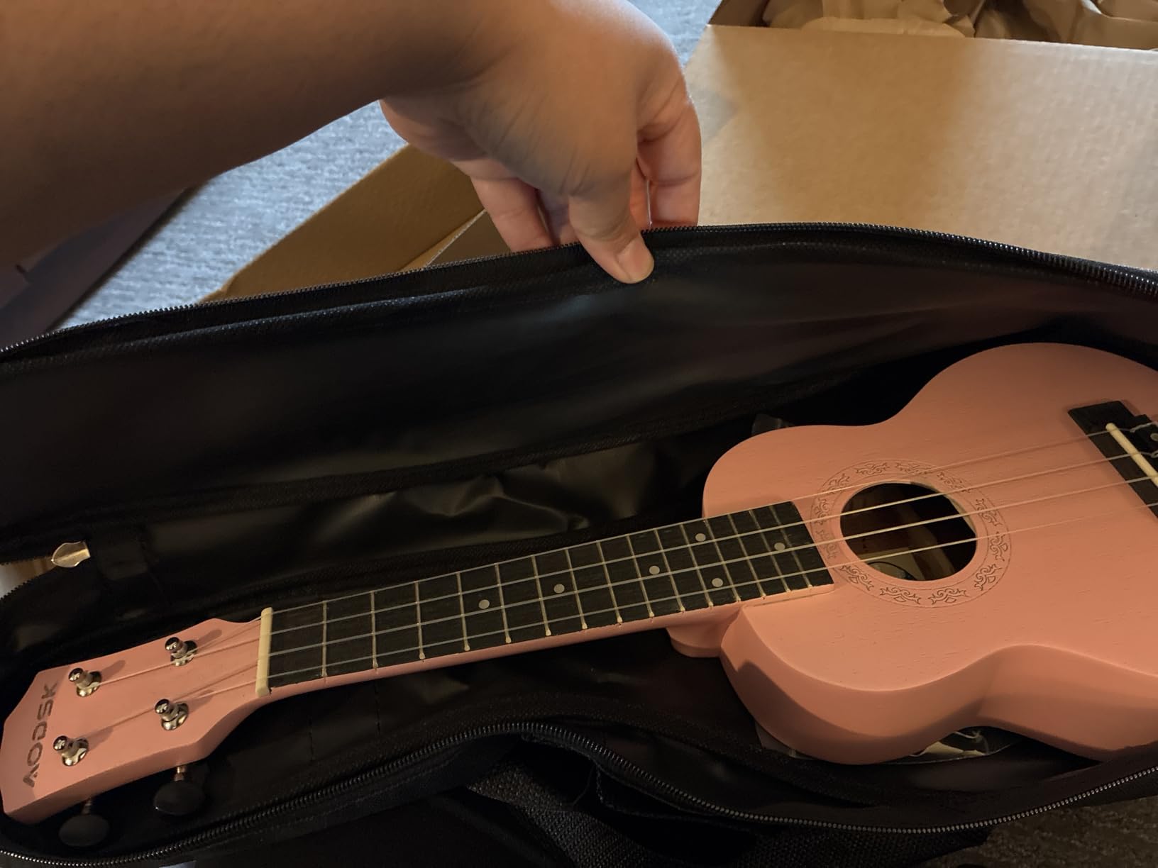 AODSK Tenor 26 Inch Nylon String Ukulele Kit with Bag, Strap & Tuner customer photo 1