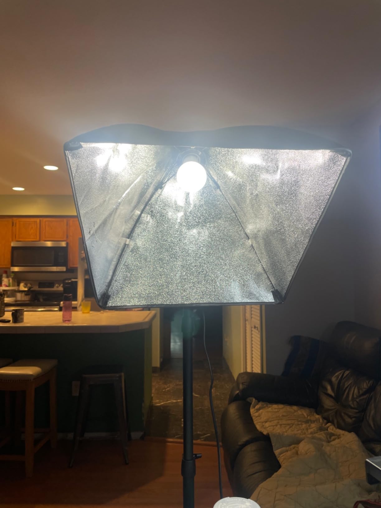 Softbox Lighting Kit, NiceVeedi 2-Pack 16'' x 16'' Softbox Photography Lighting Kit with 63