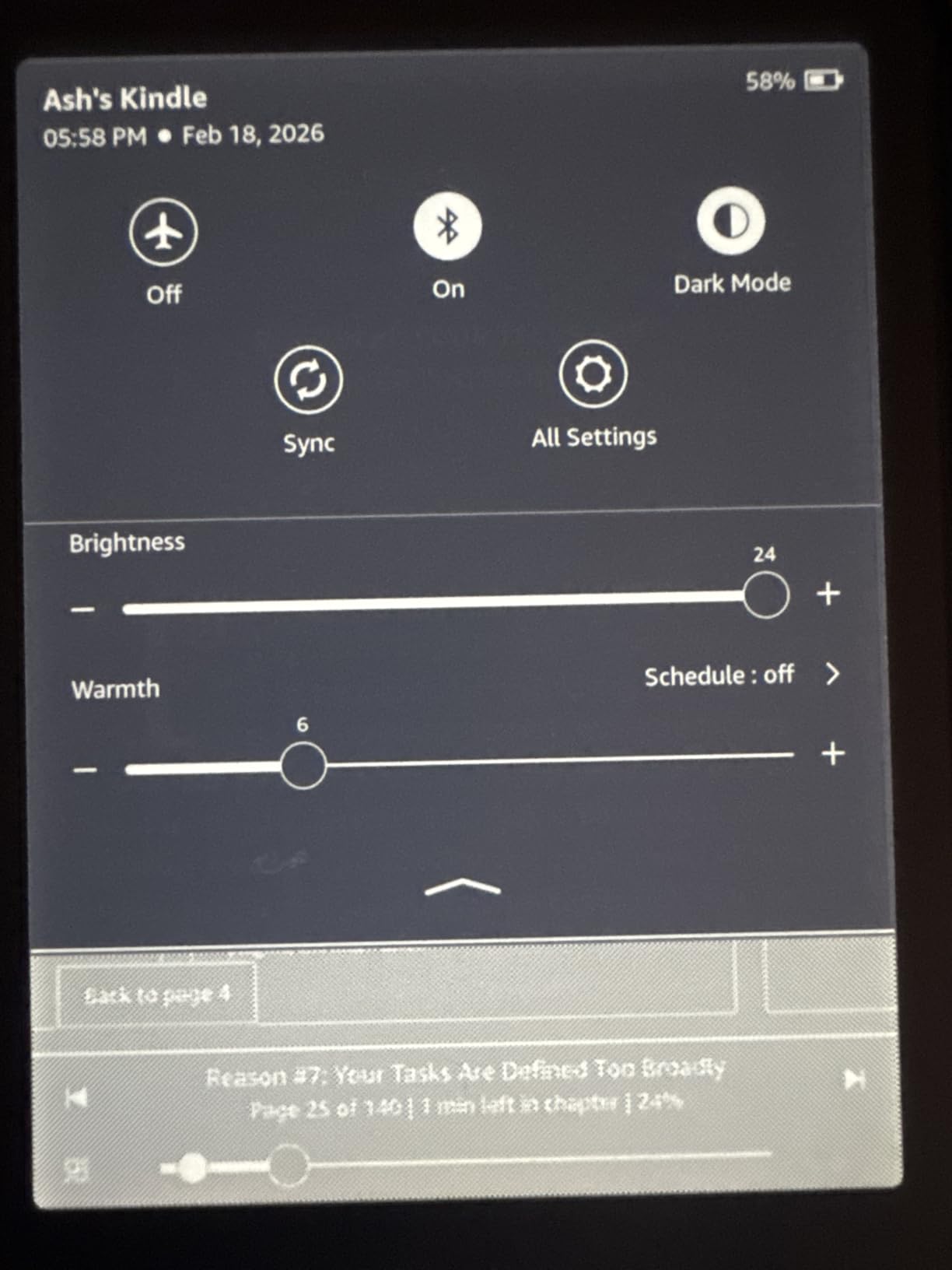 Amazon Kindle Paperwhite Signature Edition 32GB (newest model) - 20% faster with auto-adjusting front light, wireless charging, and weeks of battery life - Metallic Black customer photo 2