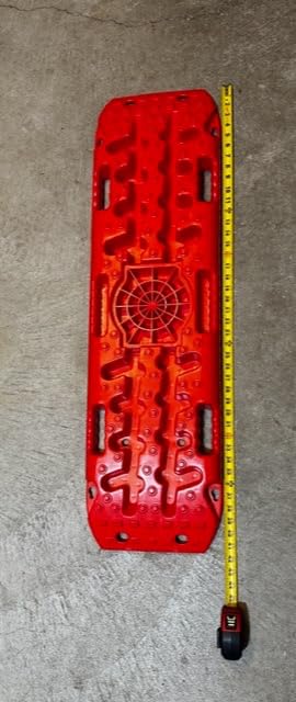 OULEME Off-Road Traction Boards with Jack Lift Base, Recovery Board for Sand, Mud, and Snow Tracks - Tire Traction Pads for RV Truck Jeep SUV (Red) customer photo 1
