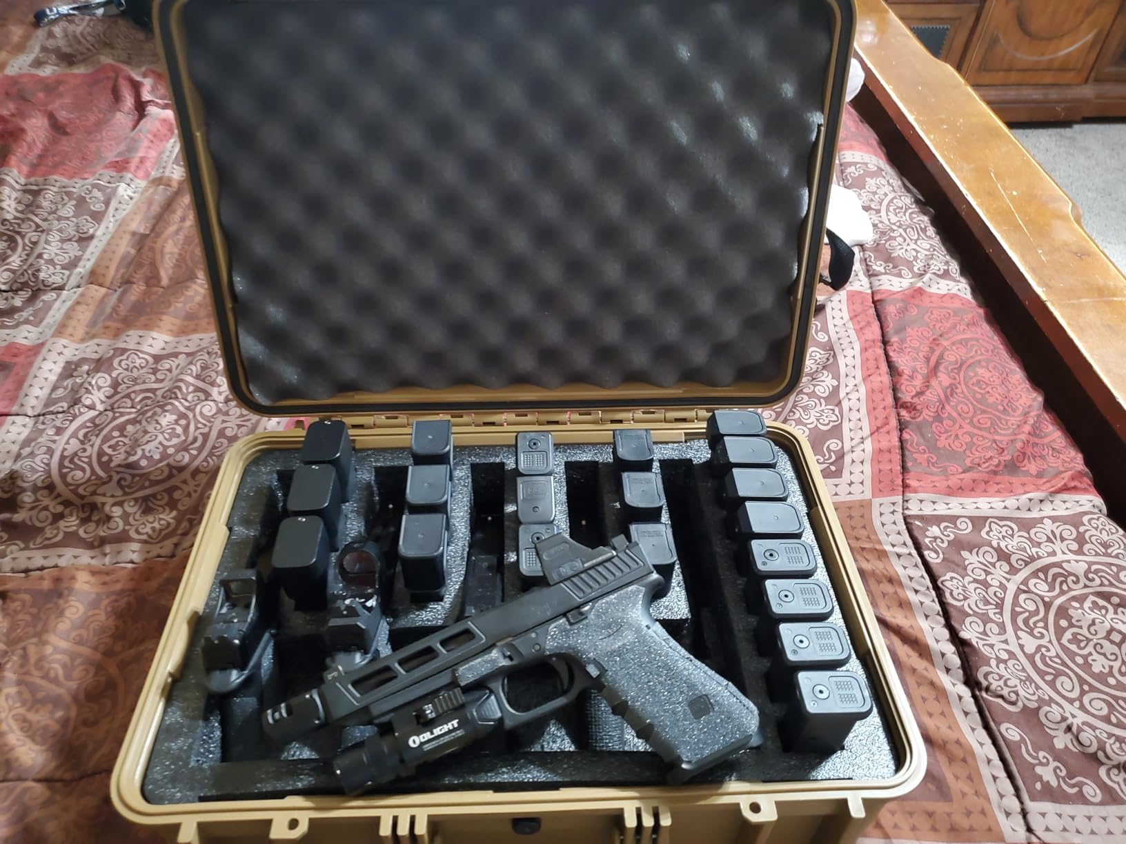Condition 1 18'' 5 Pistol Case, Model 801, Pre-Cut Foam, 20 Slot Mag | Waterproof Hard Gun Case, TSA Friendly, Heavy Duty, 18.36