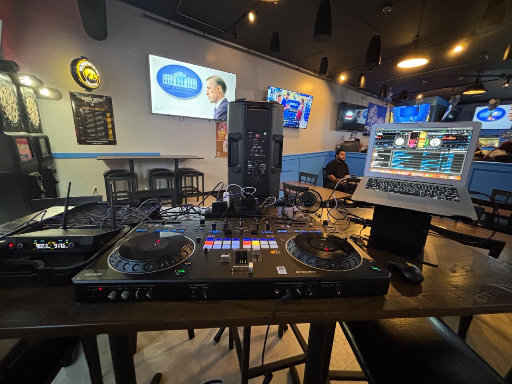 Pioneer DJ DDJ-REV5 2-Channel Scratch DJ Controller, On-Jog Display customer photo 2