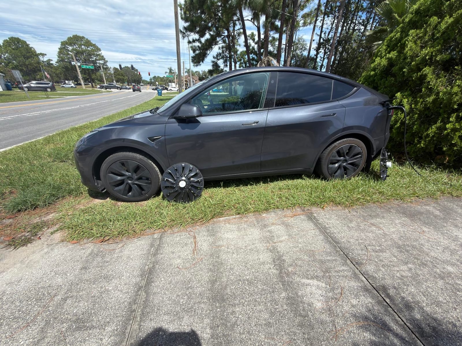 Wheel Covers for Tesla Model Y Accessories 2024 19 Inch 4 Pcs Rim Protector Wheel Cover Replacement Compatible with Tesla Y 2024 2023 2022 2021 customer photo 2