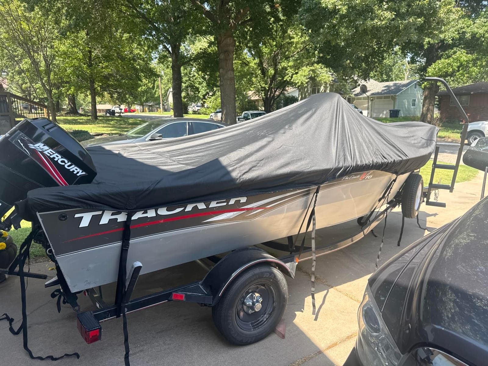 Boat Cover 14-16 ft, 1200D Waterproof V-Hull, Gray | Fits 14 foot 15ft 16 ft Bass Tracker Boat, Heavy Duty, UV & Tear-Resistant, Air Vents, 11 Straps & Motor Cover customer photo 1