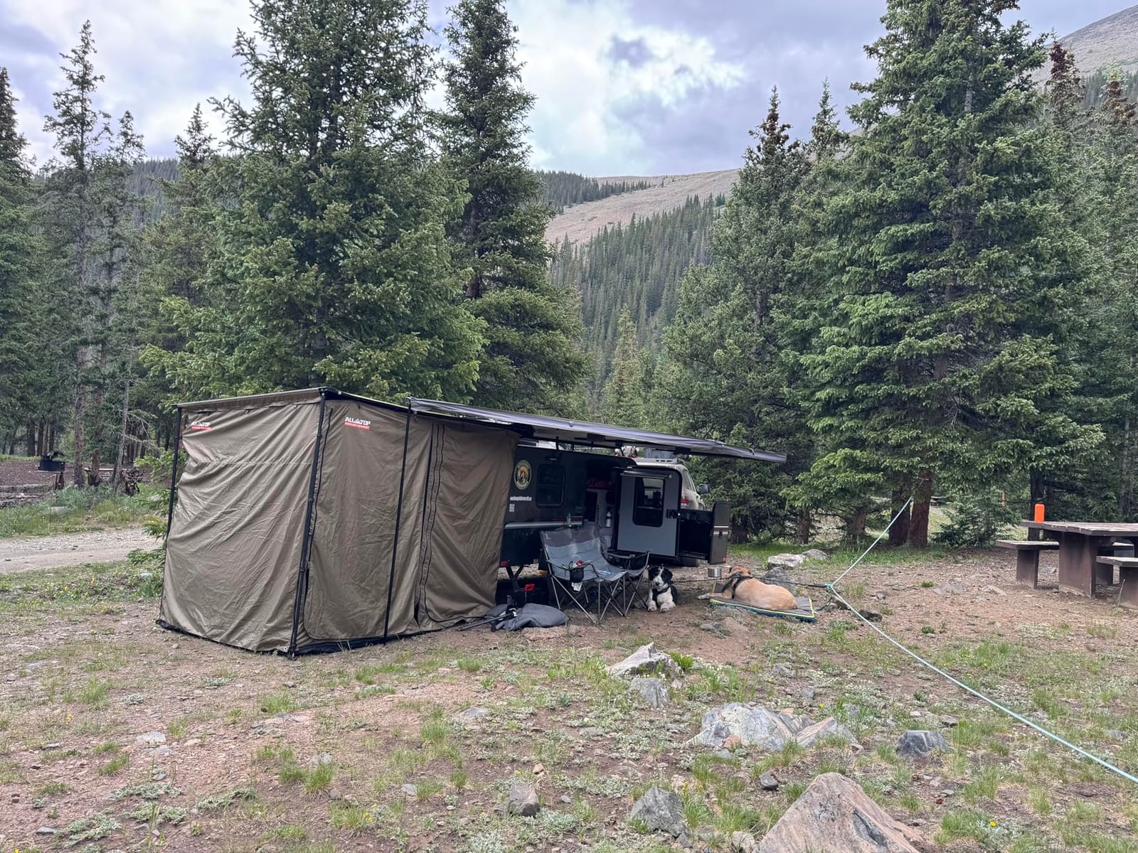 ALL-TOP Awning Room with Floor 8.2' x 8.2' Rip-Stop 210D Oxford Awning Tent with Bug-Resistance Mesh, Waterproof Sun Shelter for Overland, Camping (Room Only) customer photo 1