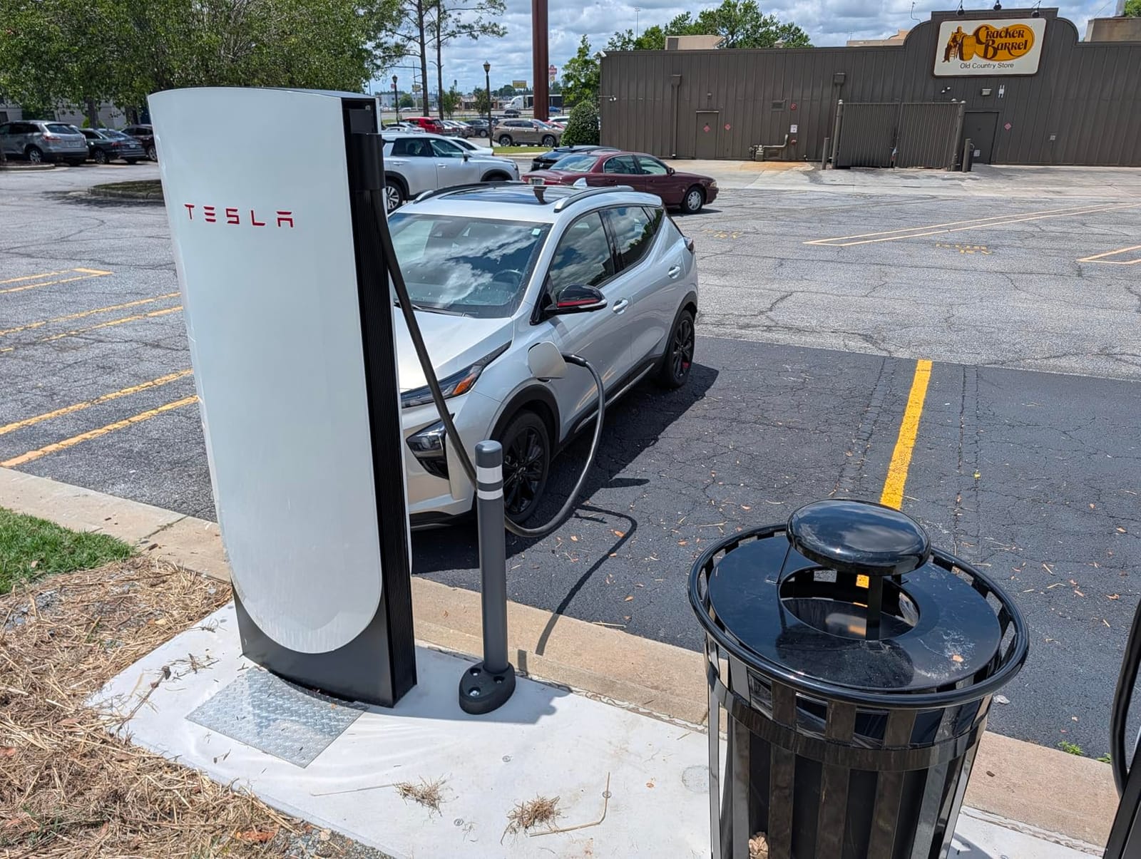 Lectron NACS to CCS Electric Vehicle Adapter - 500 Amps / 1,000V - Compatible with Tesla Superchargers - Fast Charge CCS1 EVs with Vortex Plug [Check with Your Automaker for Compatibility] customer photo 1
