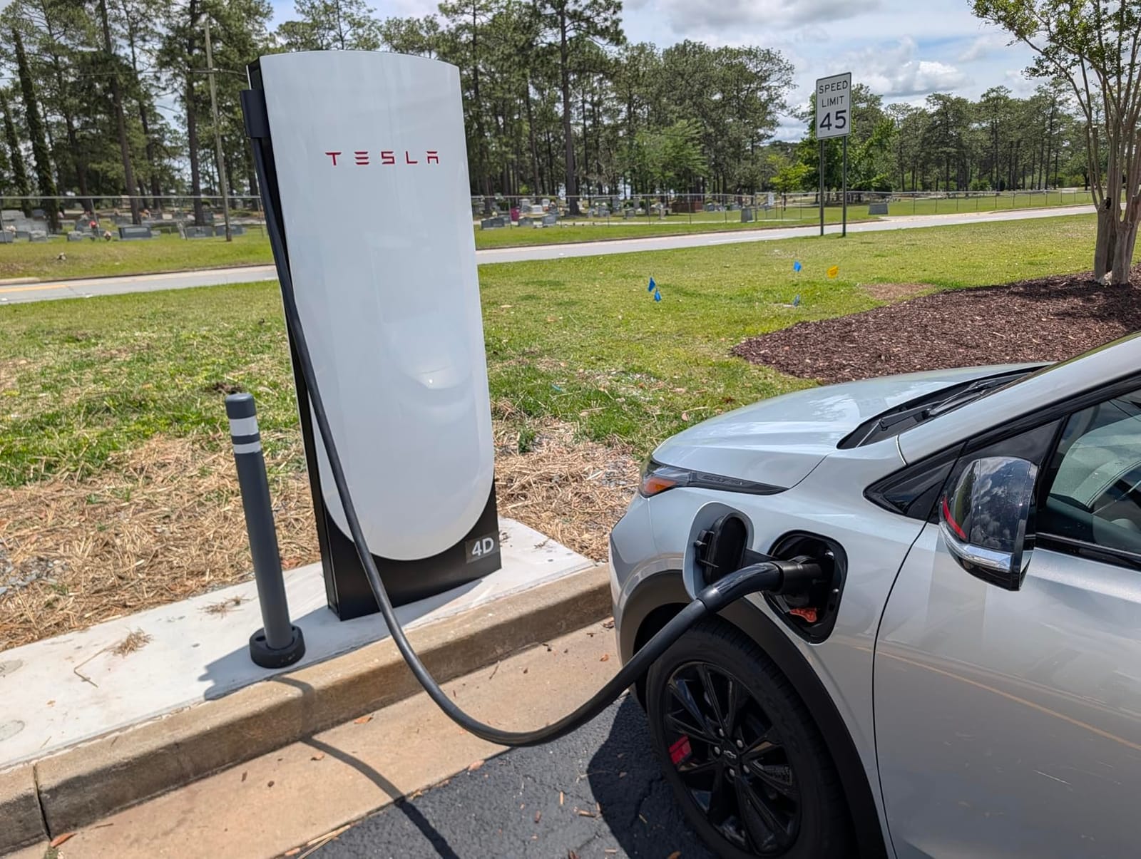 Lectron NACS to CCS Electric Vehicle Adapter - 500 Amps / 1,000V - Compatible with Tesla Superchargers - Fast Charge CCS1 EVs with Vortex Plug [Check with Your Automaker for Compatibility] customer photo 2