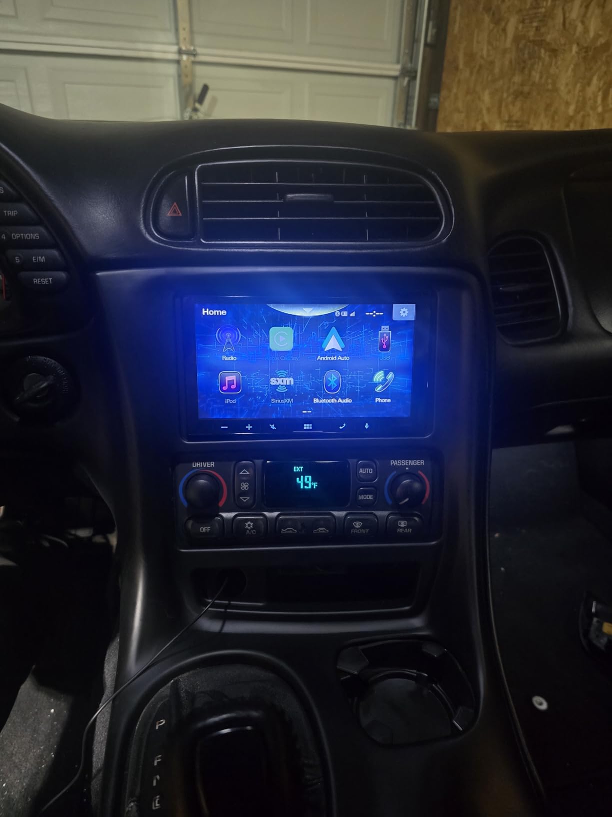 Alpine iLX-W670 Digital Multimedia Receiver with CarPlay and Android Auto Compatibility | Shallow chassis easy install, 7 inch touchscreen display, bluetooth hands free calling, mechless car stereo design customer photo 2