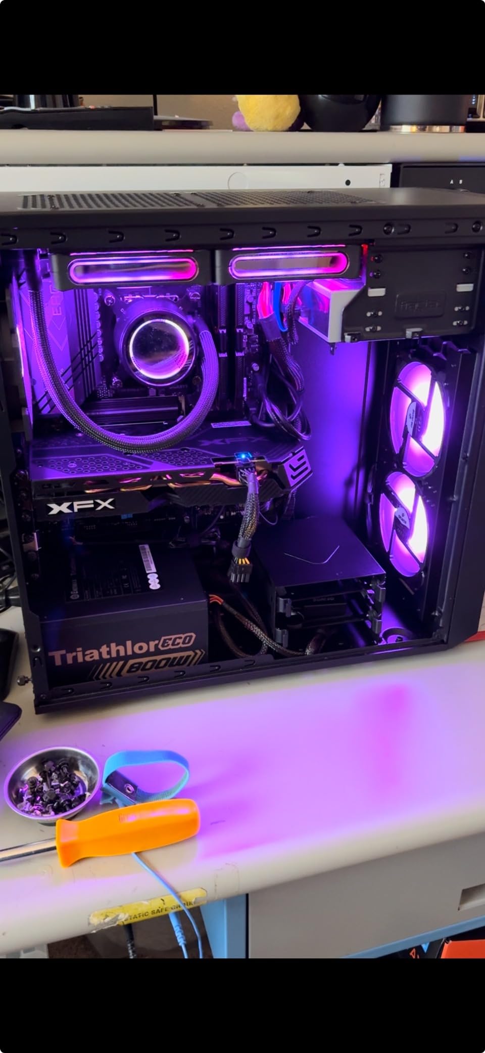 Intel Core i7-14700KF New Gaming Desktop Processor 20 cores (8 P-cores + 12 E-cores) - Unlocked customer photo 1