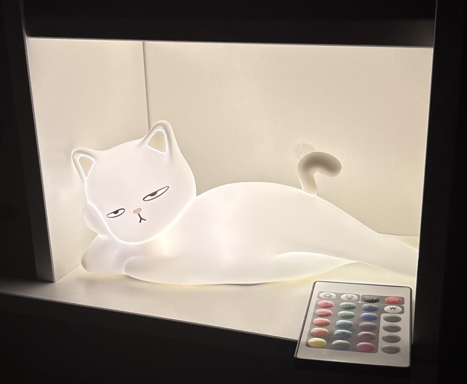 Lying Flat Cat Lamp Funny Gifts, 16 Colors+5 Dimming+Silicone Random Stuff, Touch+Remote+Recharge Night Light, Unique Cool Lamp, Cute Weird Stuff, Squishy Cat White Elephant Gifts for Adults/Teens/Kids customer photo 1