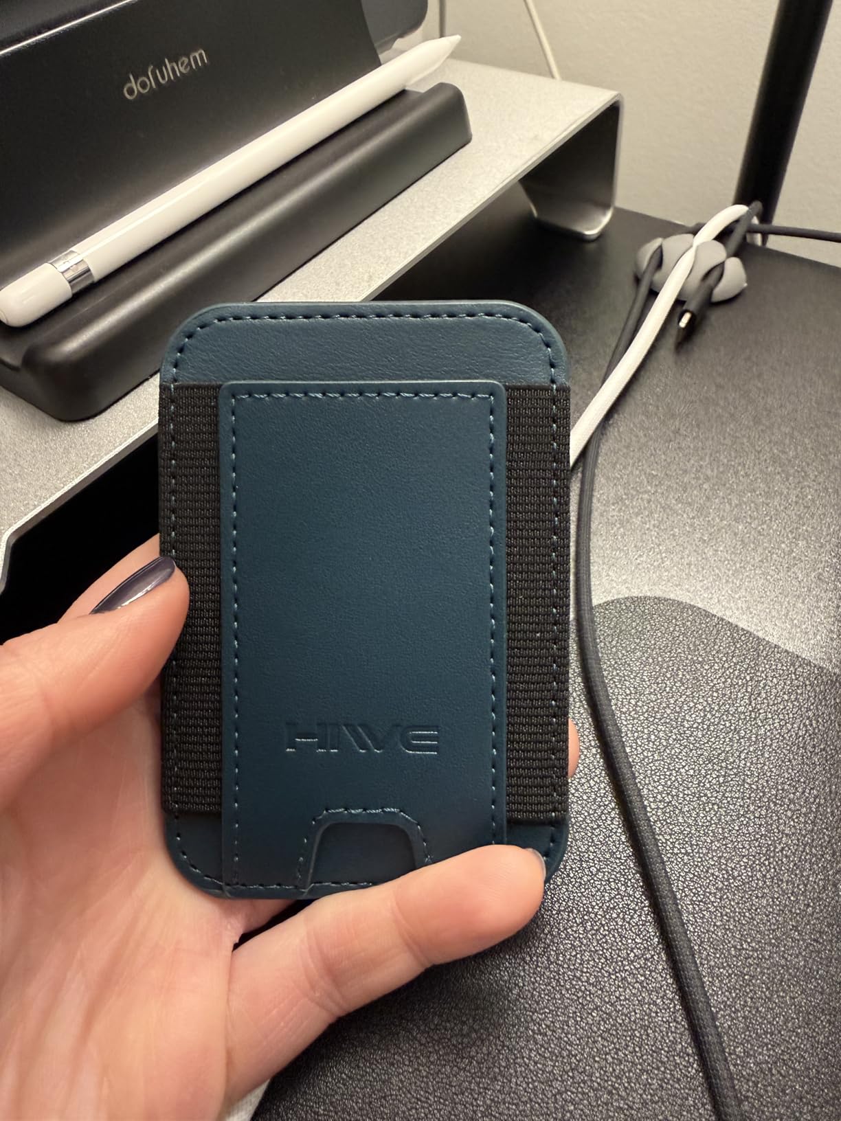 HiWe for MagSafe Wallet, 7 Cards Holder, RFID Blocking, Stronger Magnets customer photo 2