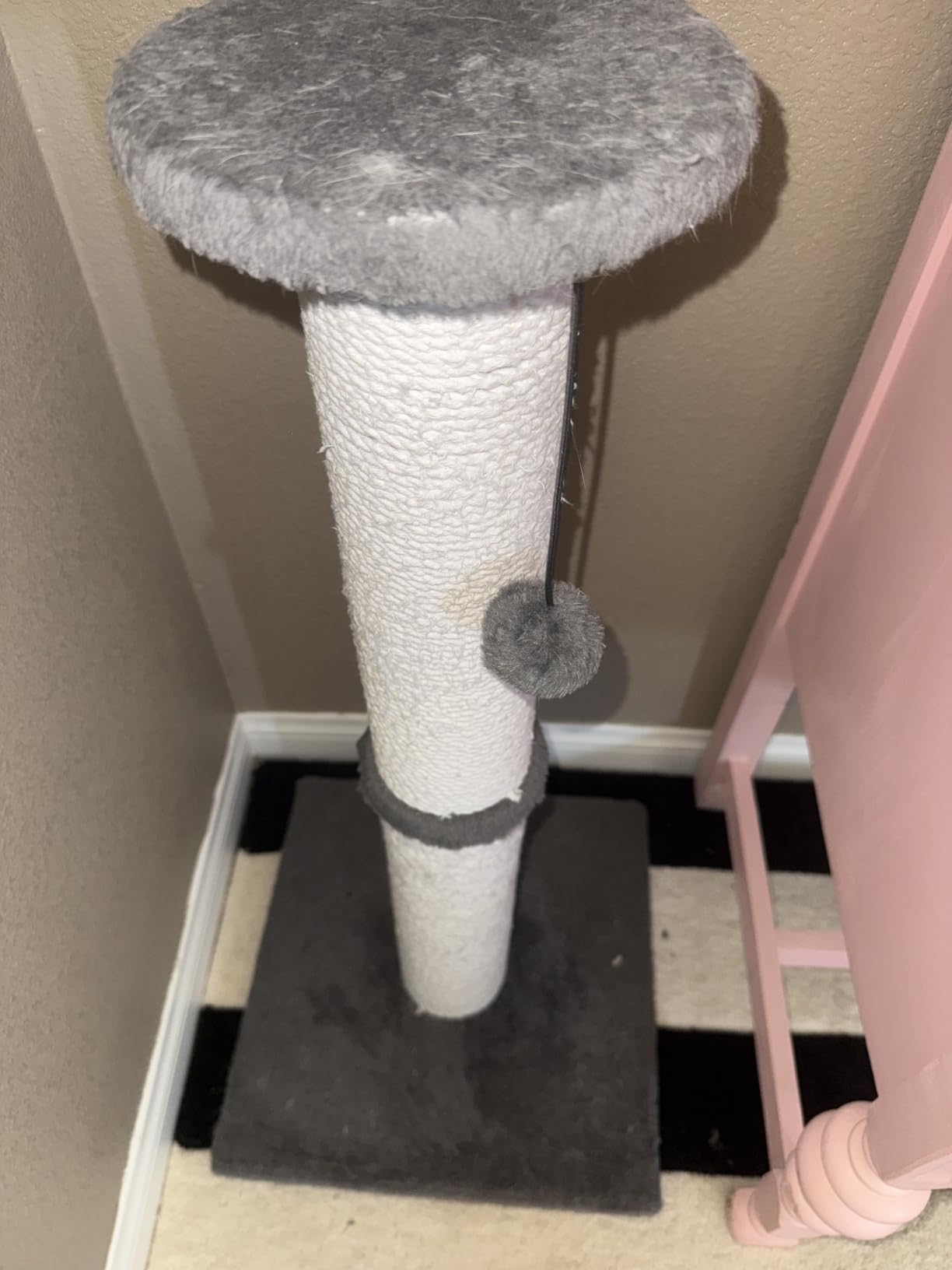 Cat Scratching Post 34 Inches Heavy Duty and Thicker Cat Scratching Post Cotton Rope with Hanging Ball and Mice Scratching Post for Indoor Cats and Adult(Grey) customer photo 2