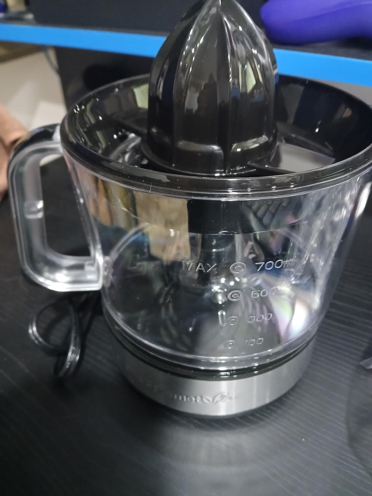 Elite Gourmet ETS623 Electric Citrus Juicer, 24 oz, Black/Stainless Steel | BPA-Free 40-Watt motor, compact large-volume pulp control - juices oranges, lemons, limes & grapefruits, easy-pour spout customer photo 2