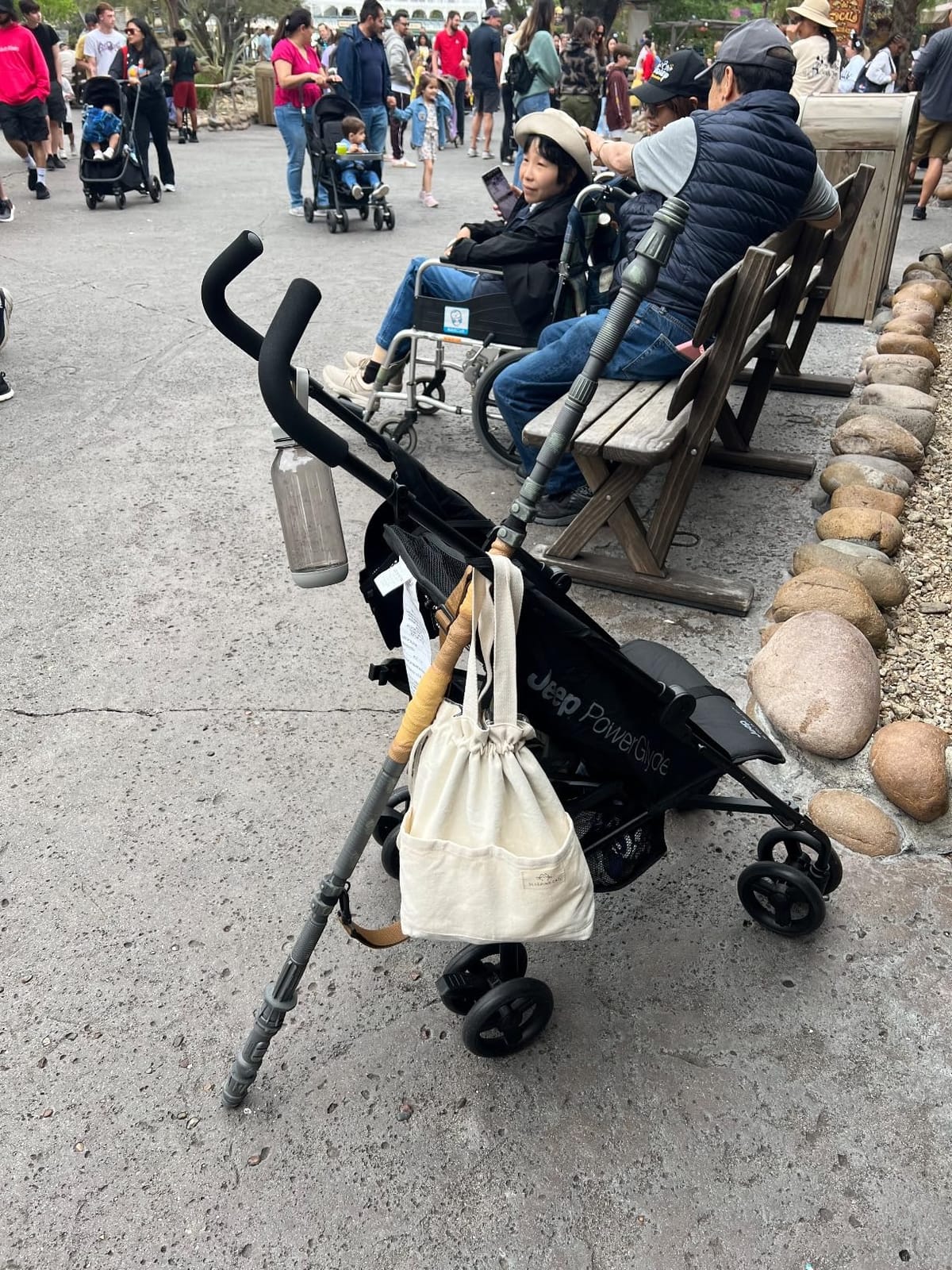 Jeep PowerGlyde Stroller by Delta Children Lightweight Travel Stroller with Smoothest Ride & Compact Fold, 3-Position Recline, Extra Large Storage Basket, Olive Green customer photo 1