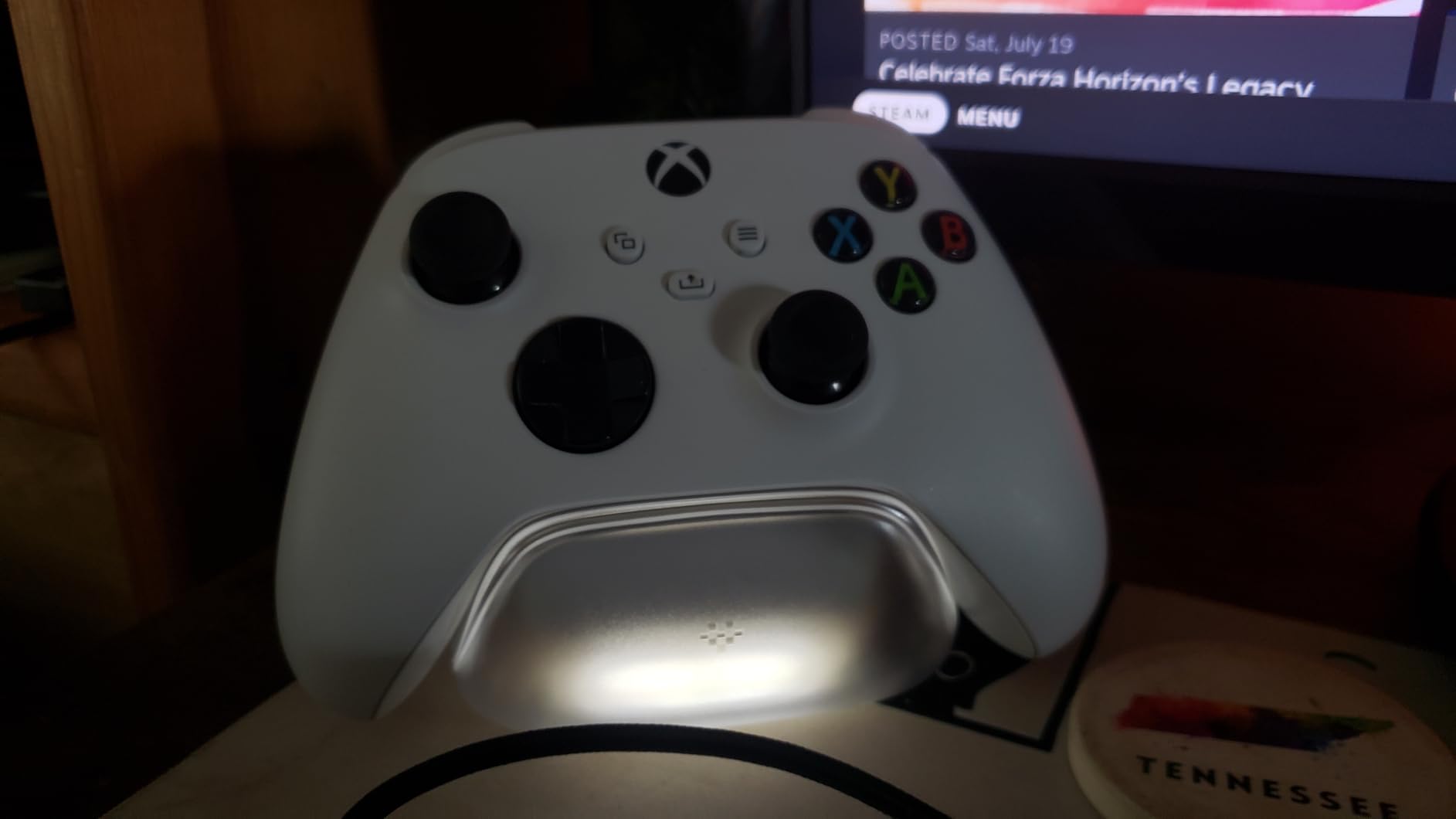 8BitDo Charging Dock for Xbox Wireless Controllers, Xbox Charging Station with Magnetic Secure Charging for Xbox Series X|S and Xbox One Controller - Officially Licensed (Black) customer photo 1
