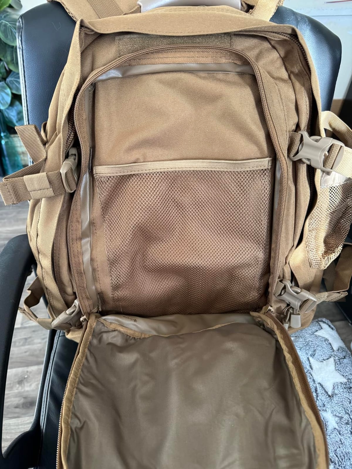 Miramrax Tactical Backpack Military Army Daypack - Assault Pack for Men Molle Backpacks Bug Out Bag 3 Day Pack for Hiking Camping Travel Hunting Rucksack Trekking Black customer photo 2
