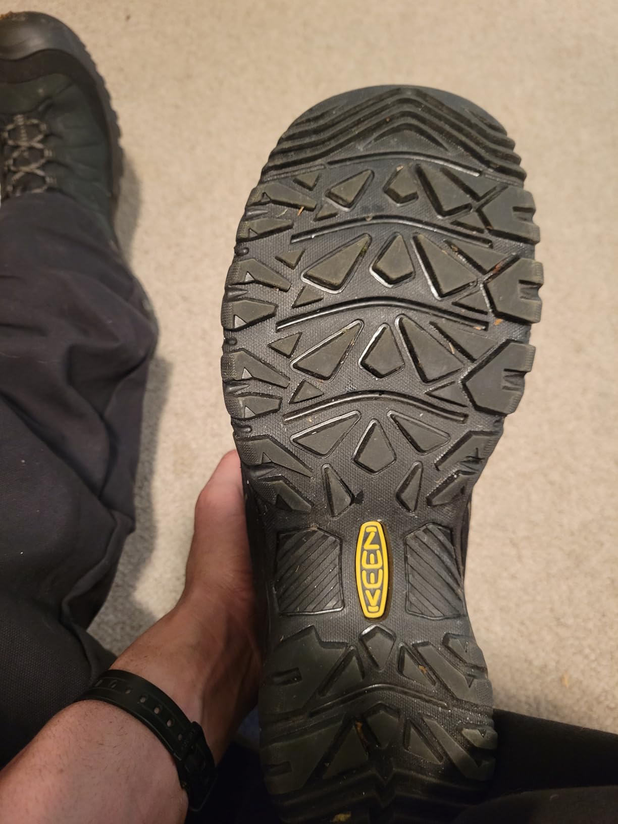 KEEN Men's Targhee 4 Mid Height Waterproof Hiking Boots customer photo 1
