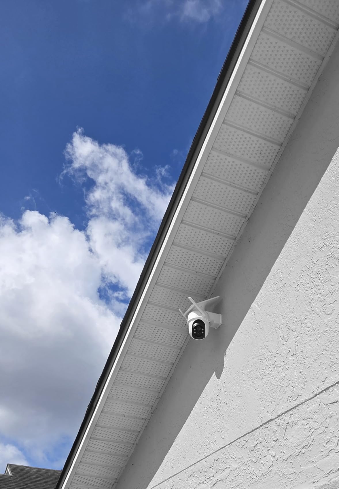 aosu D1 Classic 4-Cam Kit, Security Cameras Wireless Outdoor, Solar Powered | No Subscription Required, 32GB Build-in Storage, 360 Auto Tracking, Solar Powered, 3MP Color Night Vision, Easy Install customer photo 2