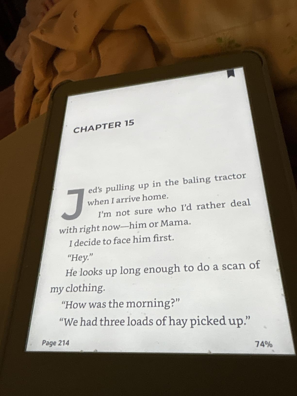 Amazon Kindle 16 GB (newest model) - Lightest and most compact Kindle, now with faster page turns, and higher contrast ratio - Matcha customer photo 2