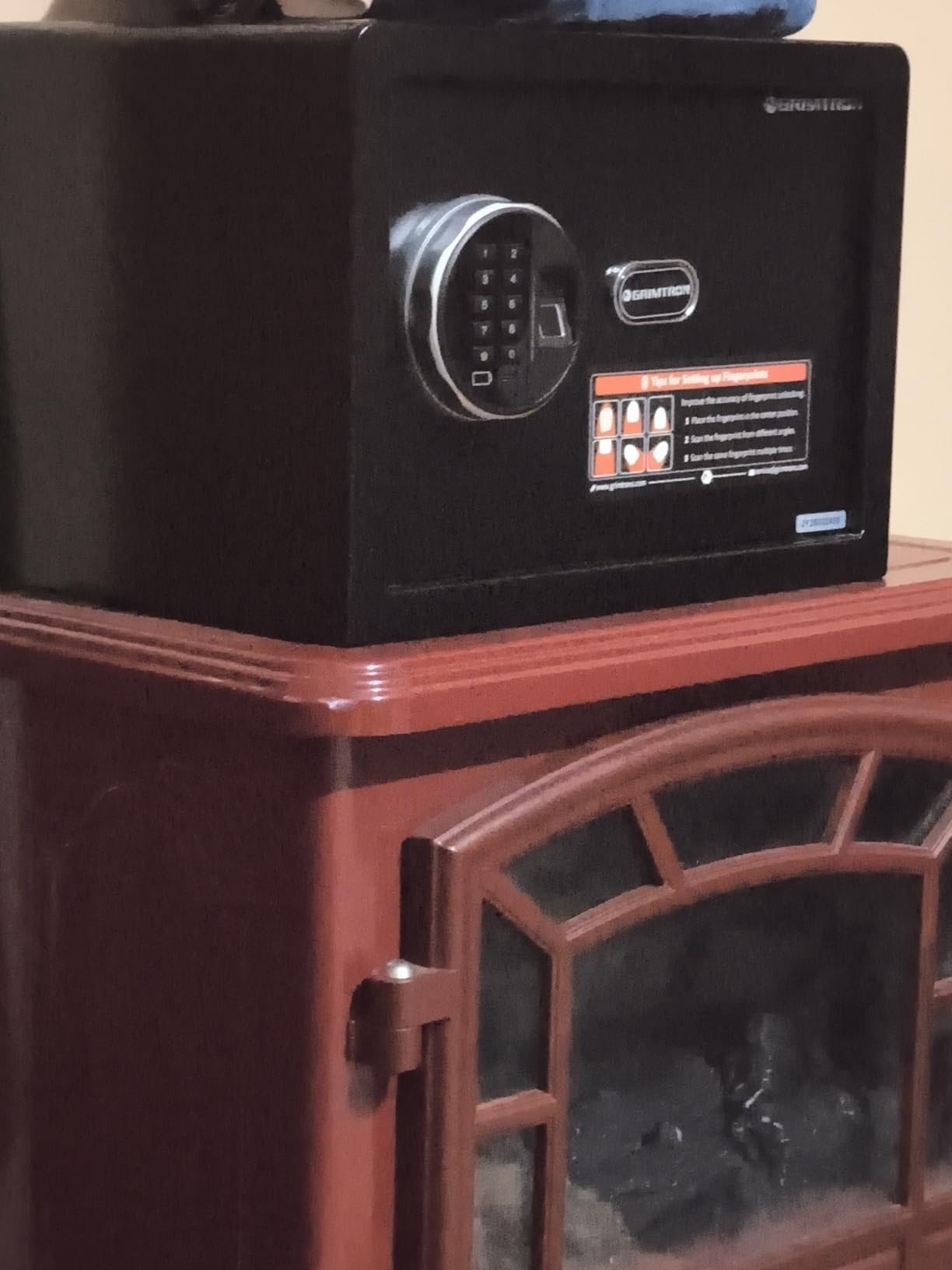 20LB Biometric Safe with Fingerprint Lock, 3-8 Digit PIN | 0.80 cu.ft. Safe with Silent Mode & LED & Backlit Keypad, 6.7M Combinations, Metal Knob, Removable Shelf & Easy Installation customer photo 2