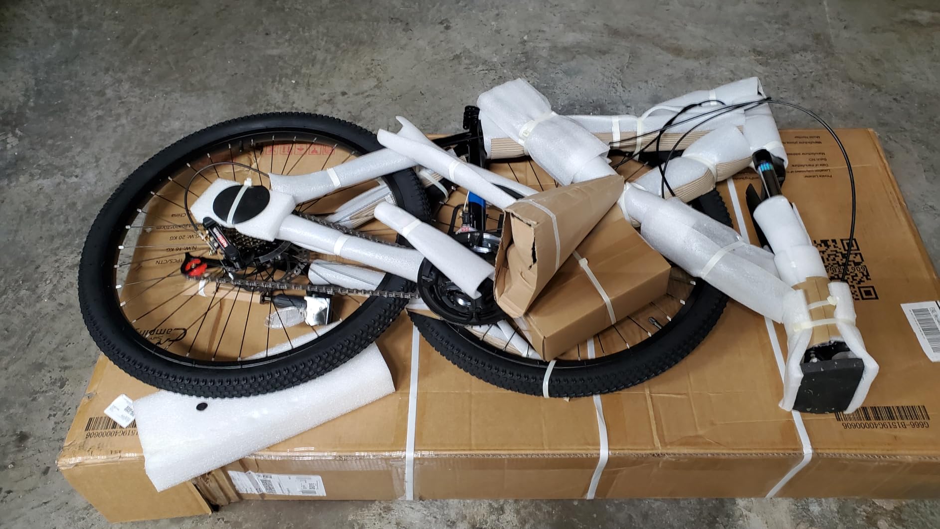 Ktaxon Mountain Bike 24/26/27.5 Inch Men & Women Mountain Bike with 21-Speed Adult Bikes, Double Disc Brake, Suspension Fork and High Carbon Steel Frame customer photo 1