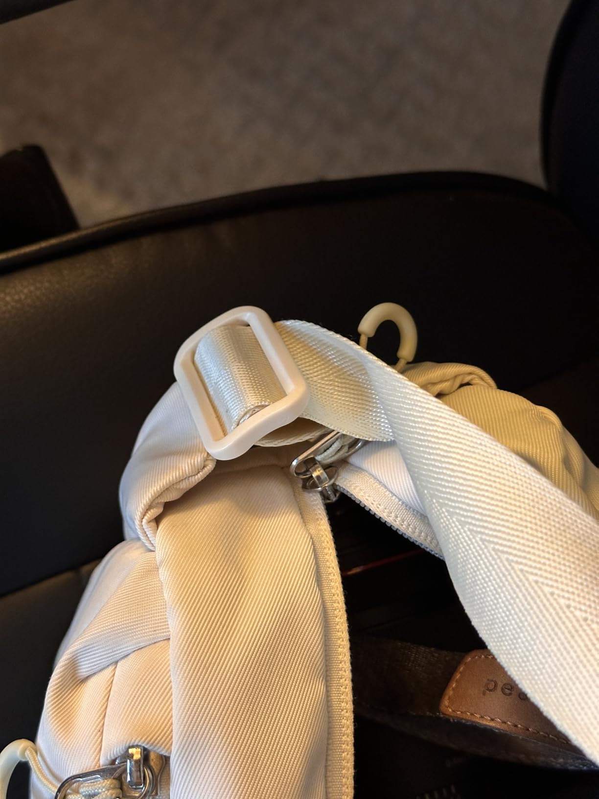 K&F CONCEPT Camera Sling Bag Crossbody Bag Waterproof Camera Shoulder Backpack DSLR/SLR/Mirrorless Camera Case customer photo 1